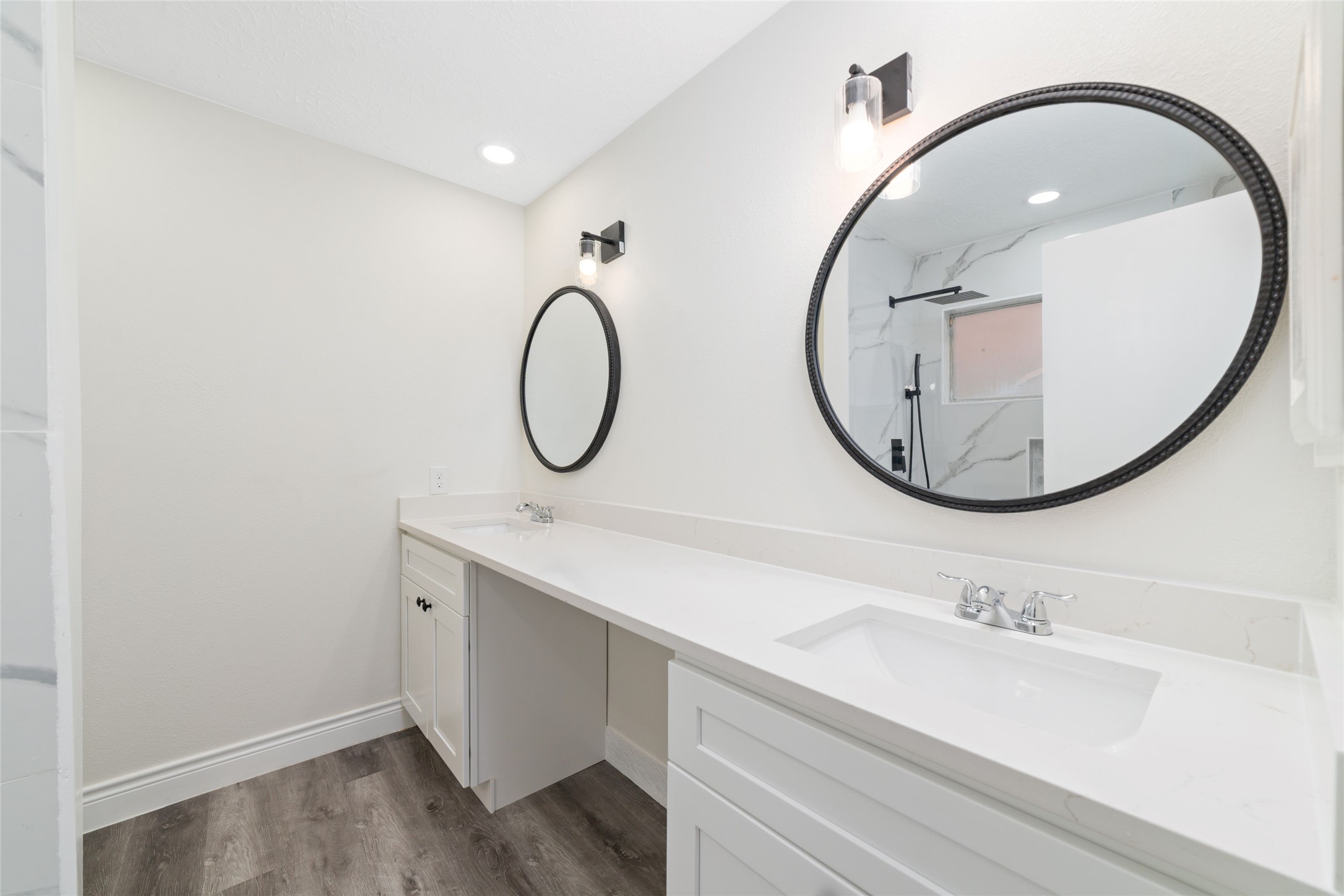 2106 Endicott Lane Property Photo 17