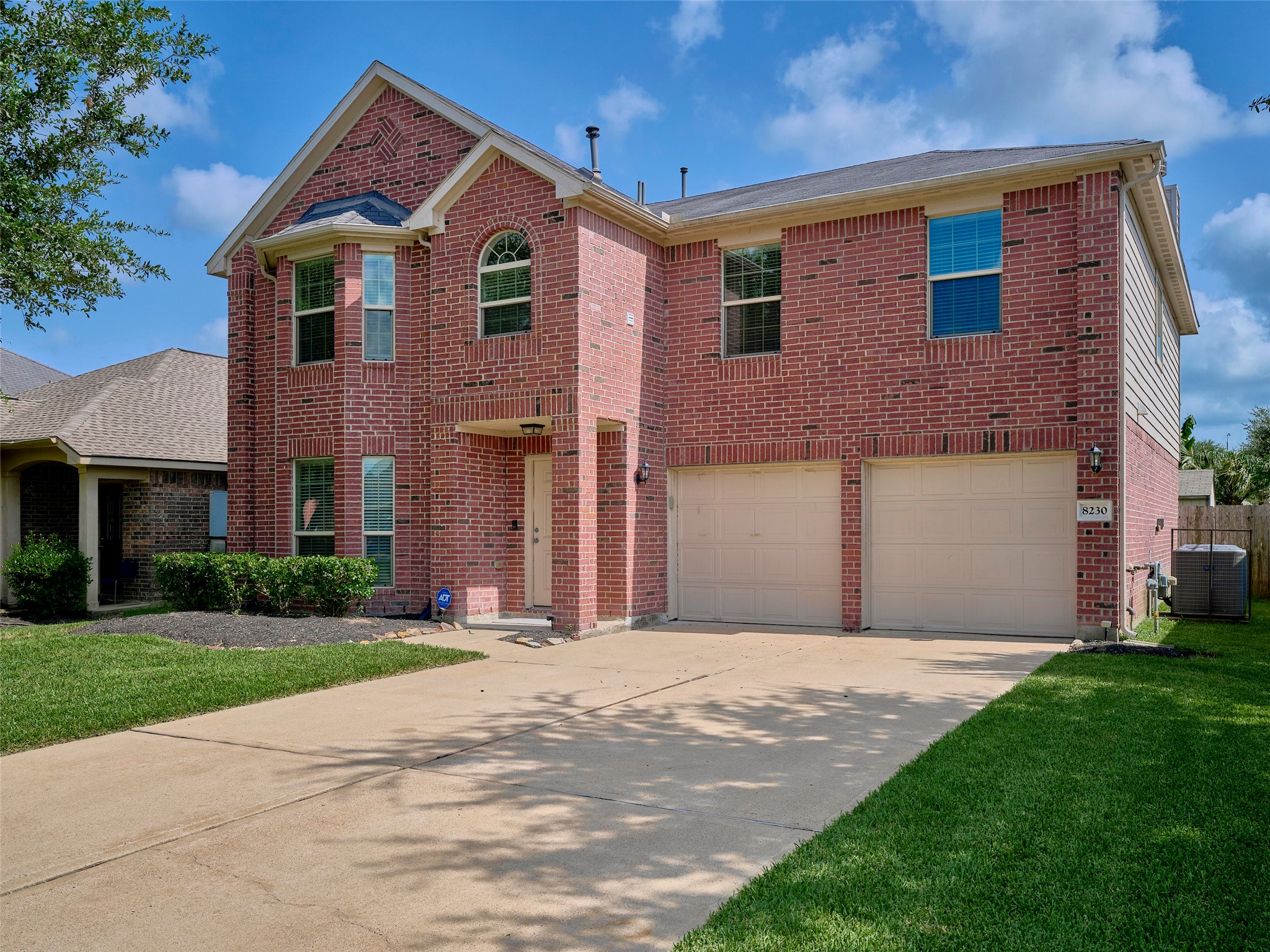 8230 Silent Deep Drive Property Photo 3