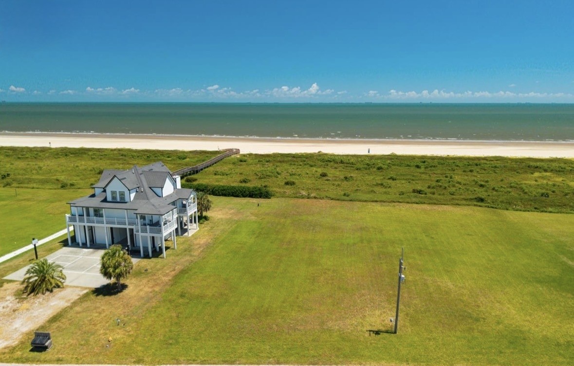 3642 Biscayne Beach Road Property Photo