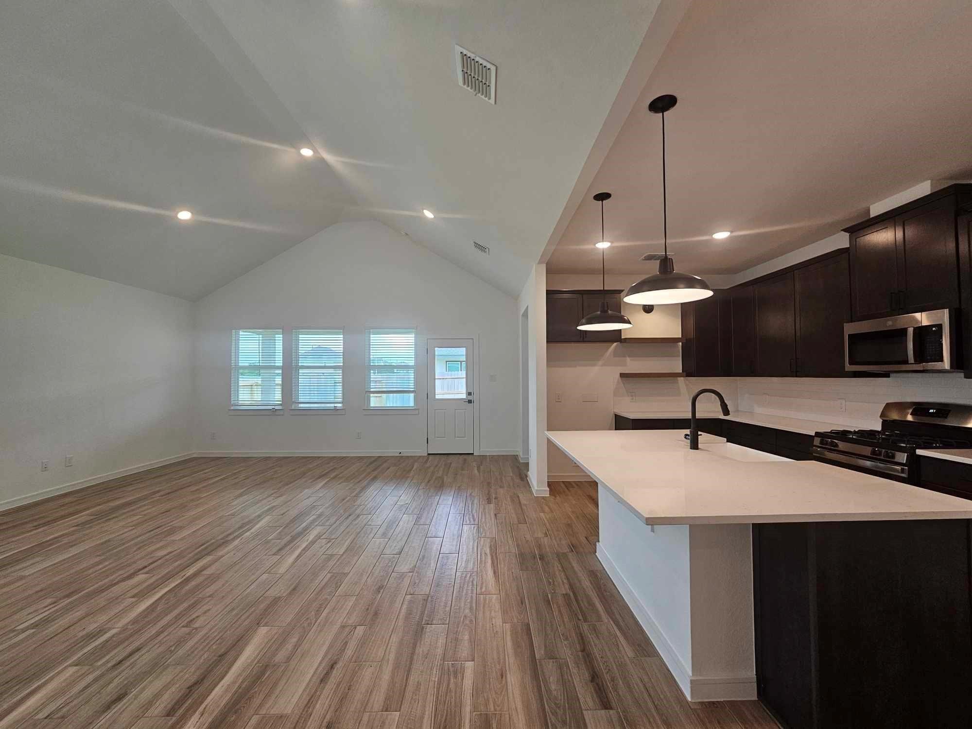 8438 Tranquil Bay Court Property Photo 11