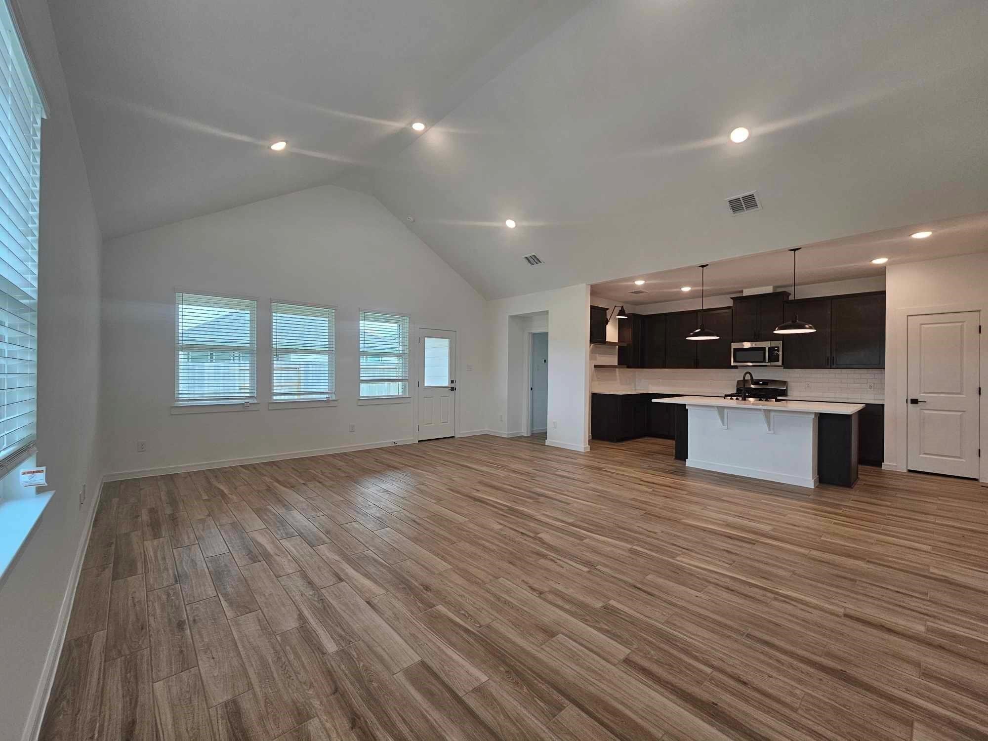 8438 Tranquil Bay Court Property Photo 12