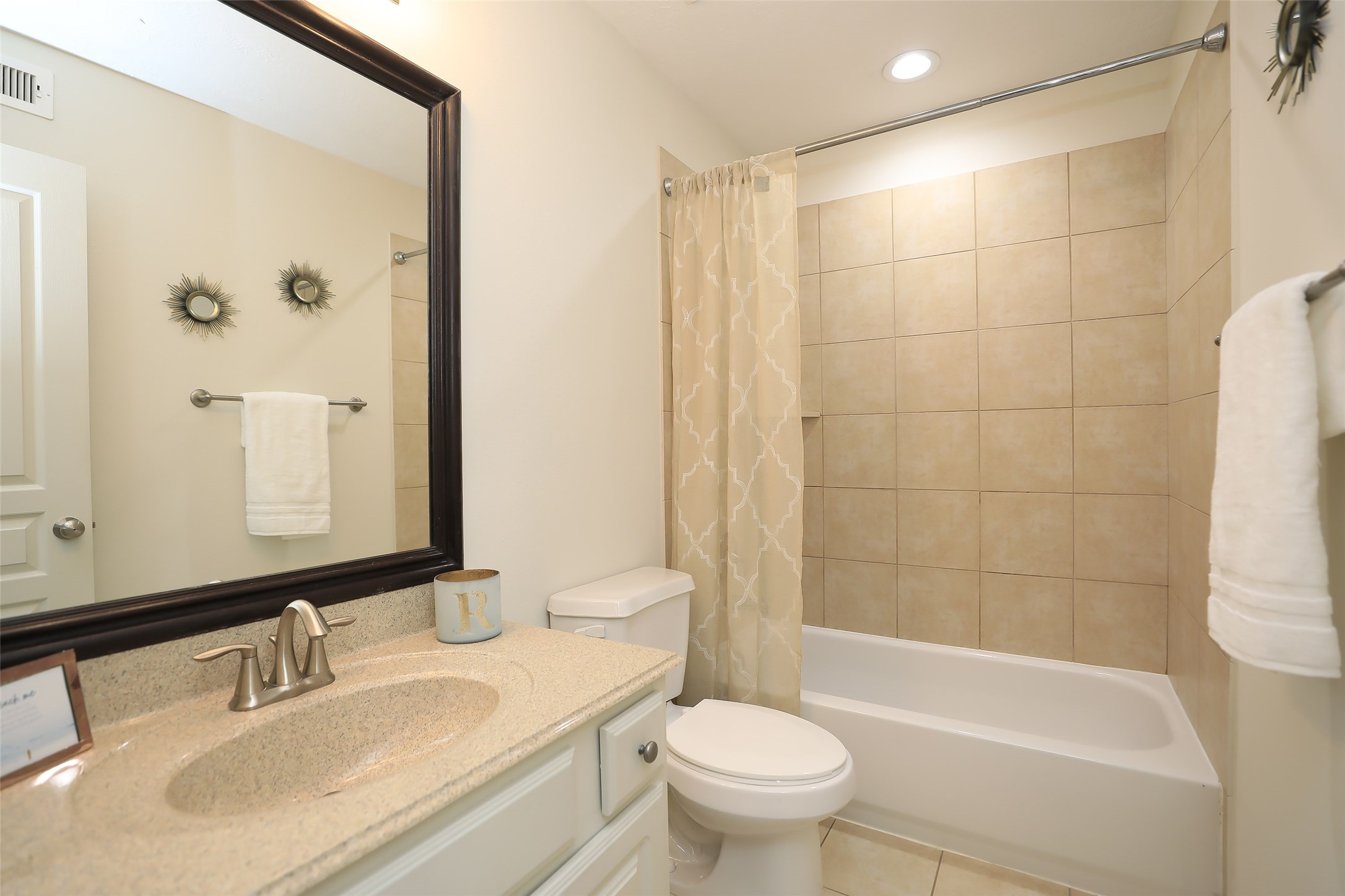 1311 Bingham Street B Property Photo 6