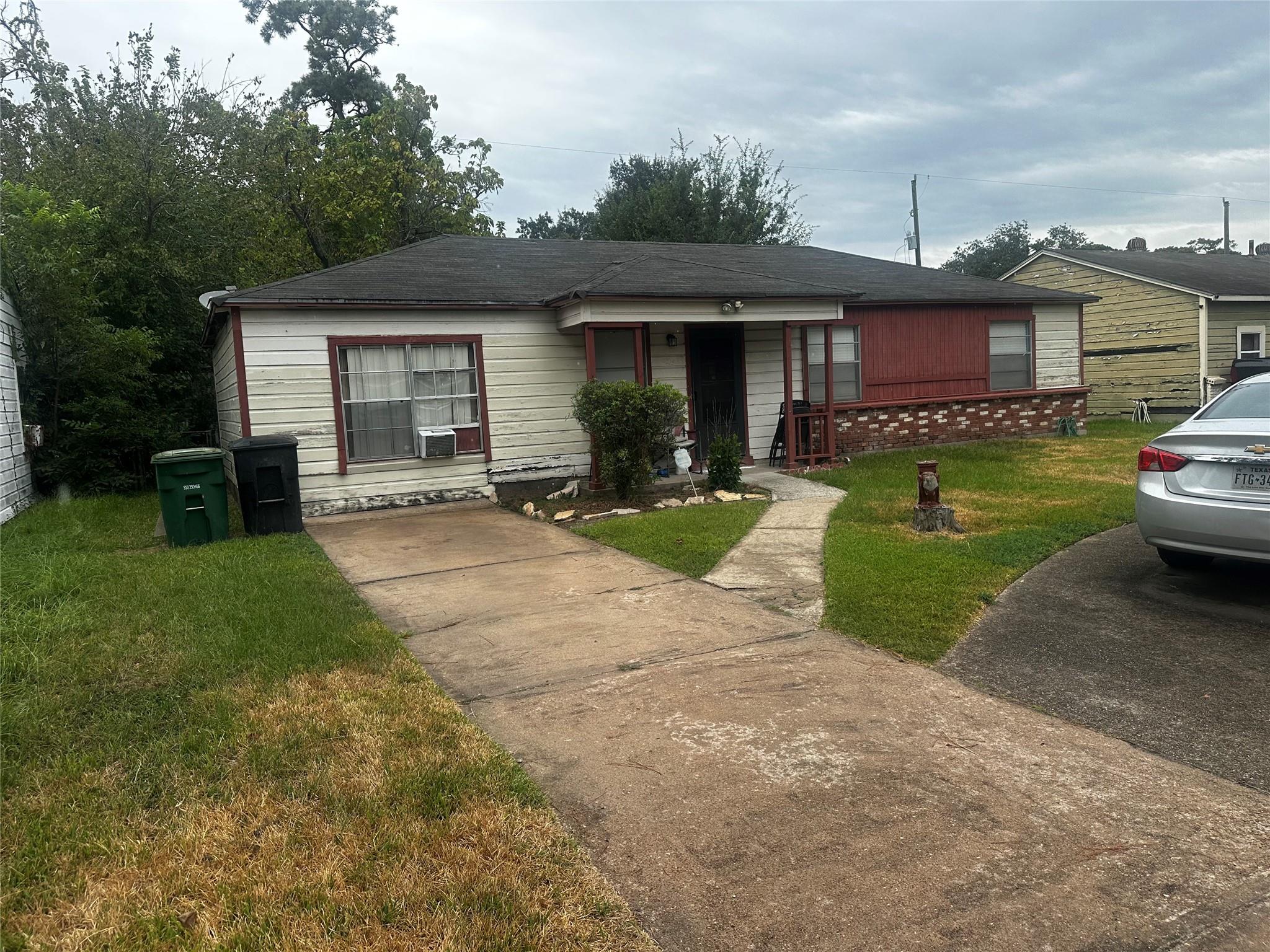 6515 Hartwick Road, Houston Tx 77016 Property Photo 1