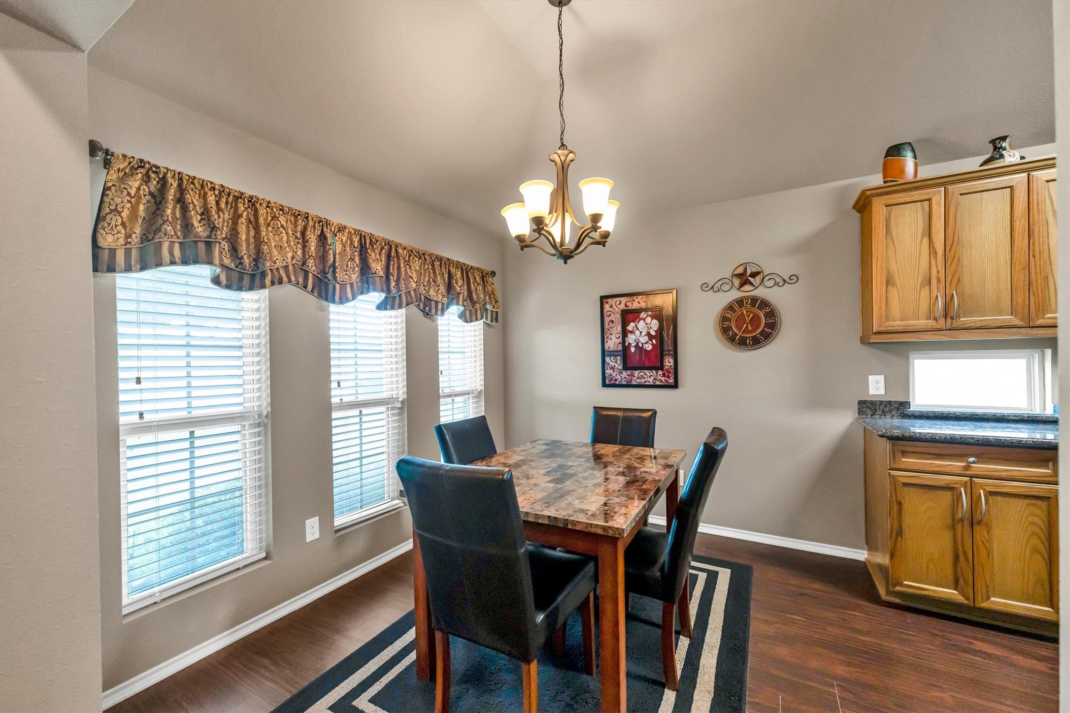 135 Brookside Drive Property Photo 10