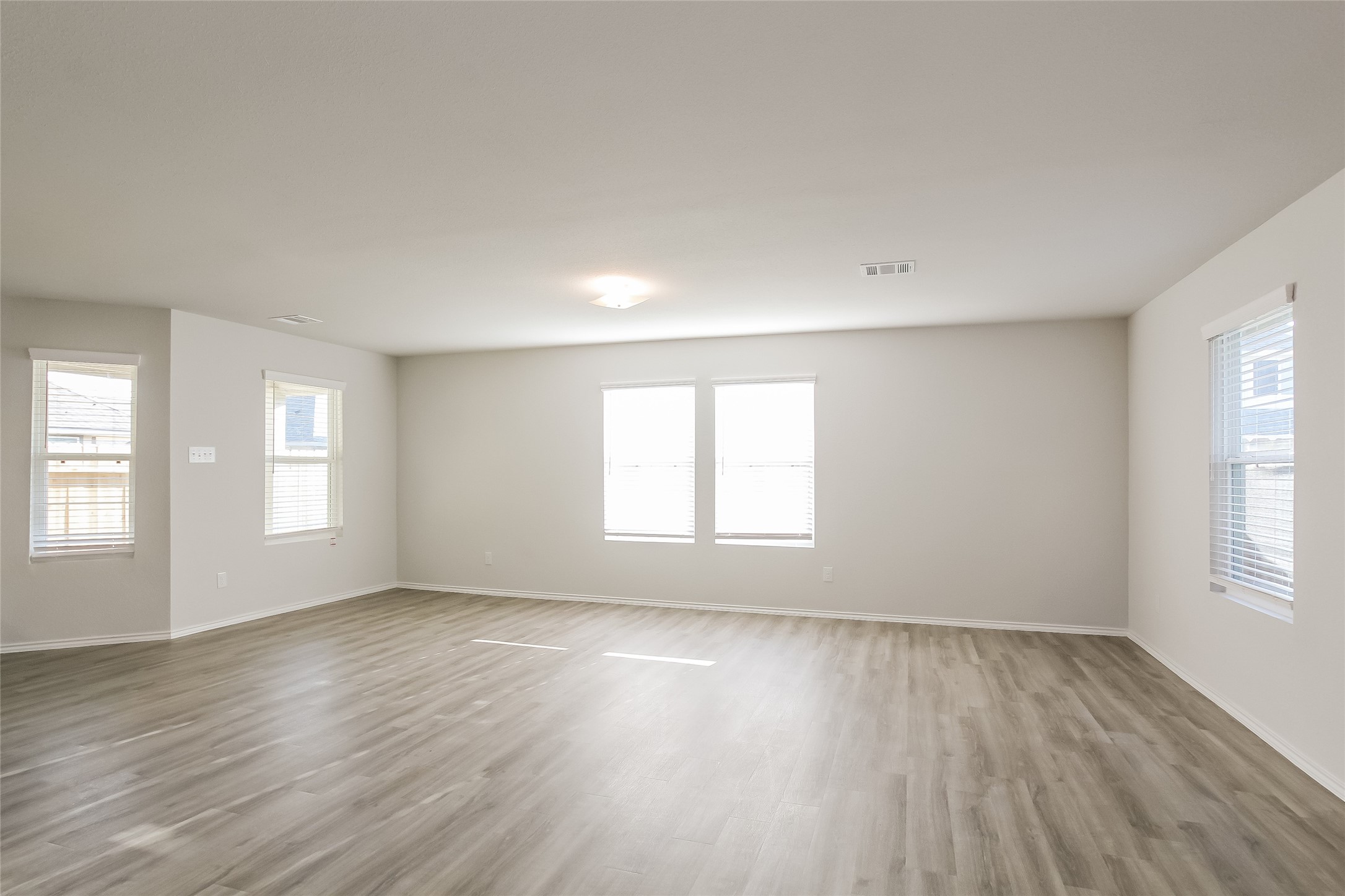 22302 Porter Mountain Lane Property Photo 6