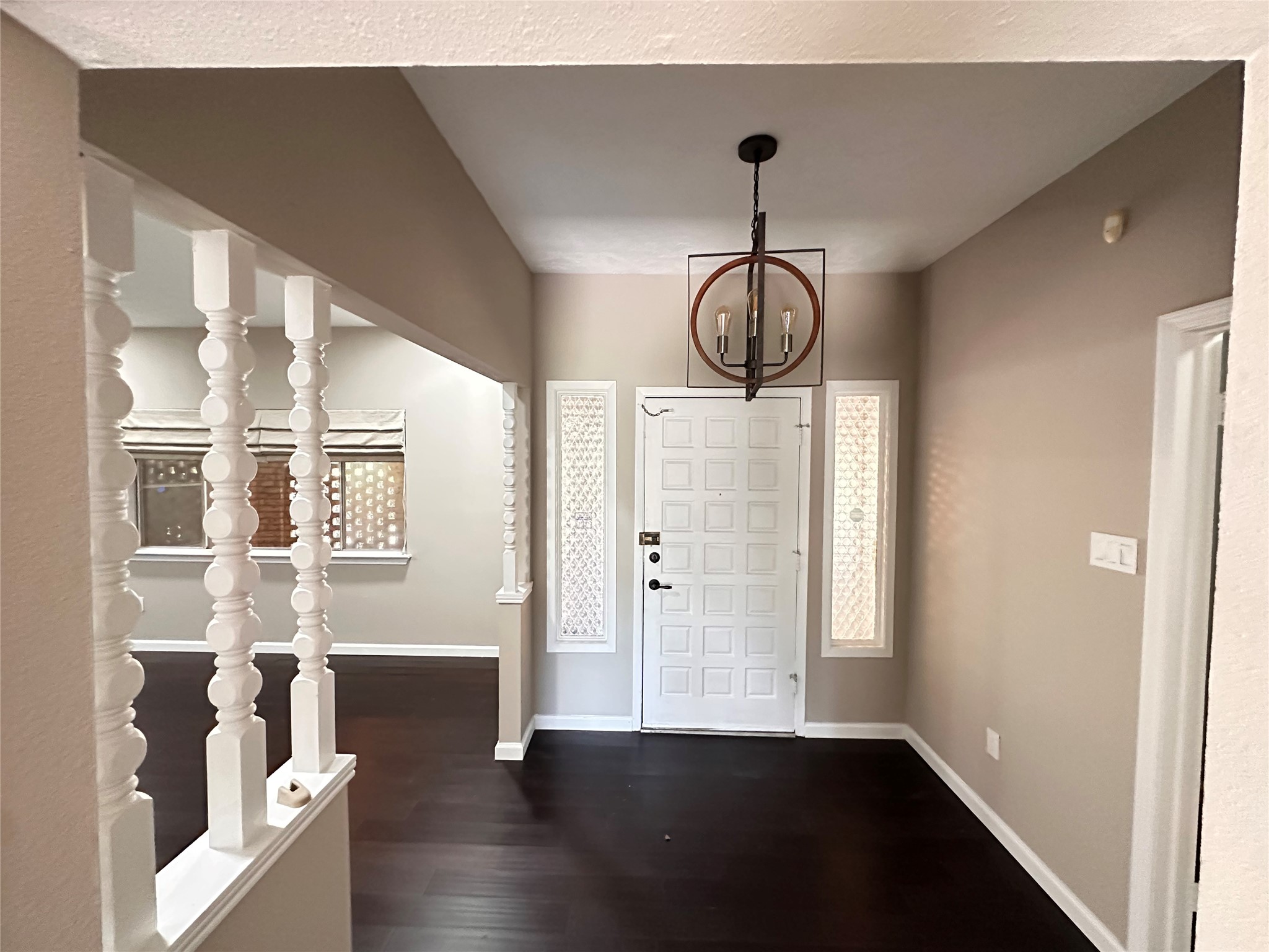 10902 Bob White Drive Property Photo 3