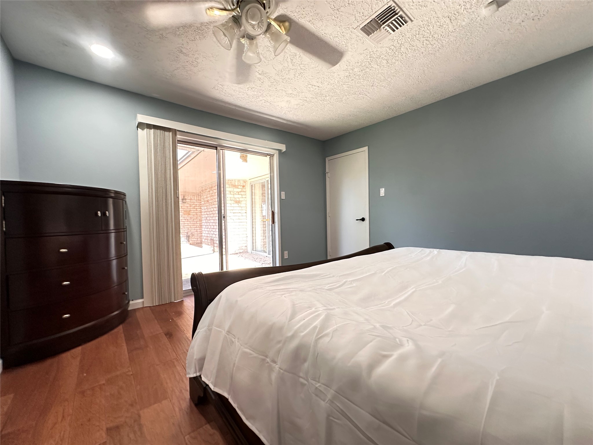 10902 Bob White Drive Property Photo 14