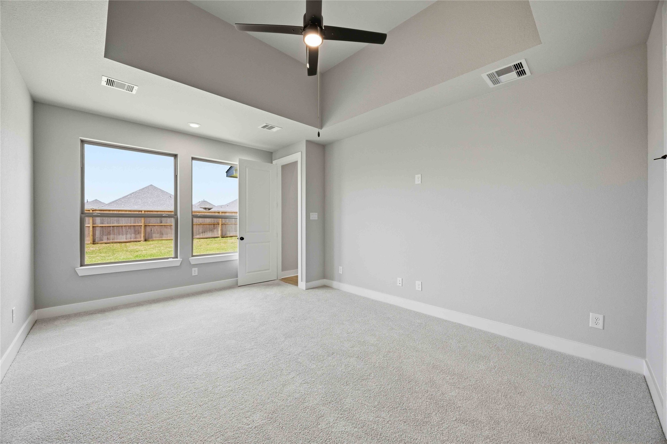 2912 Golden Dust Drive Property Photo 17