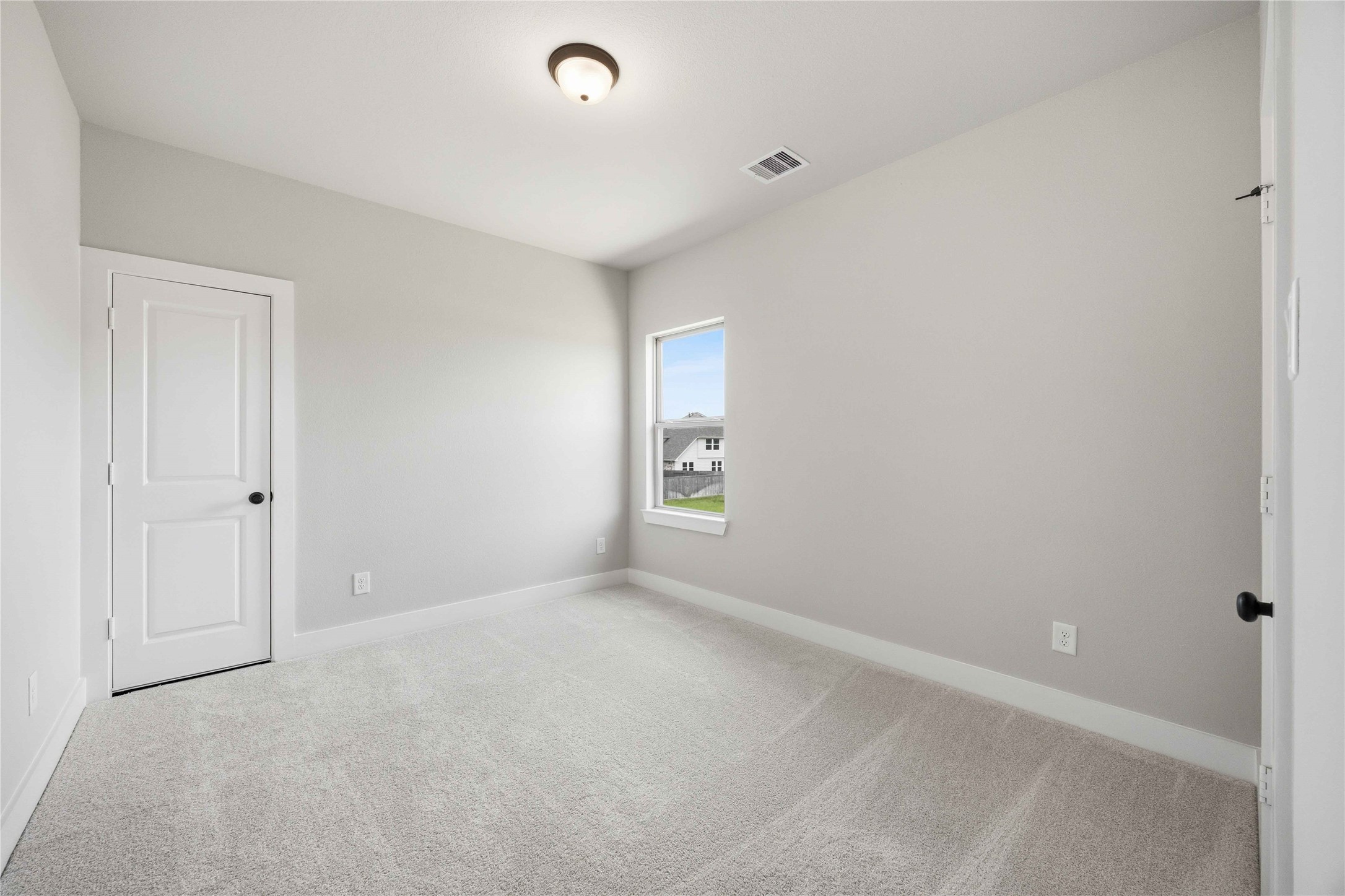 2912 Golden Dust Drive Property Photo 32