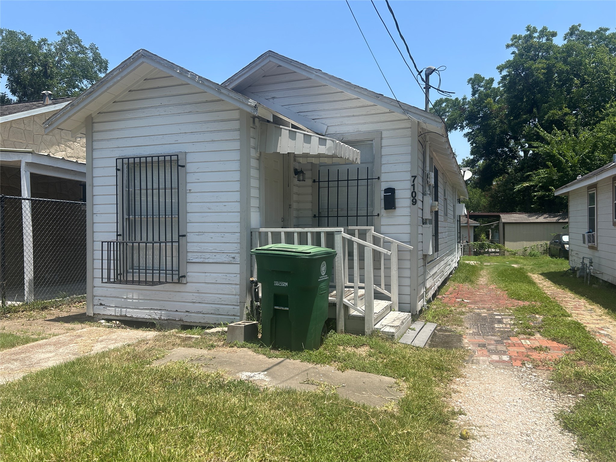 7109 Avenue O Property Photo 1