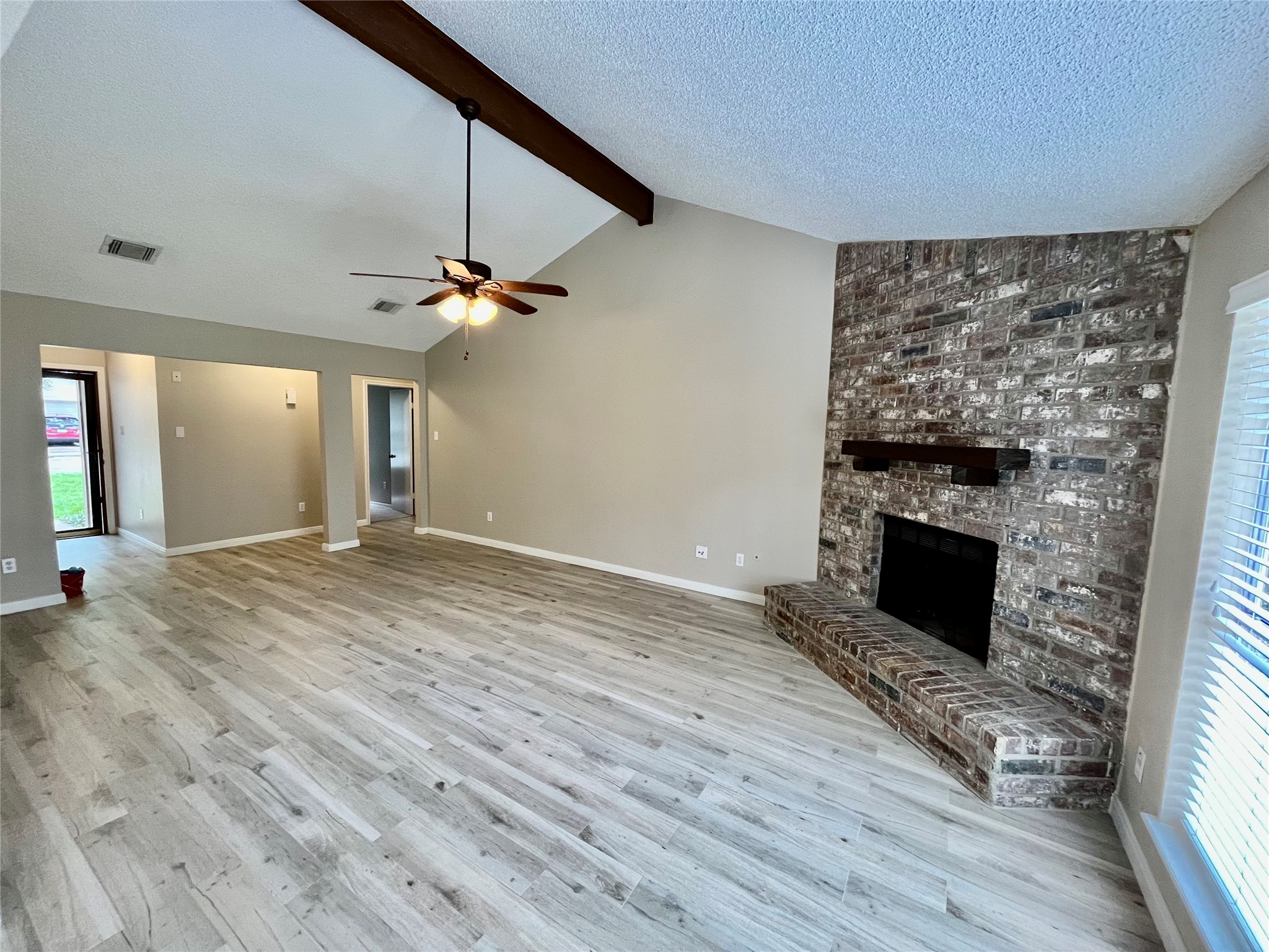 6 Leverwood Court Property Photo 3
