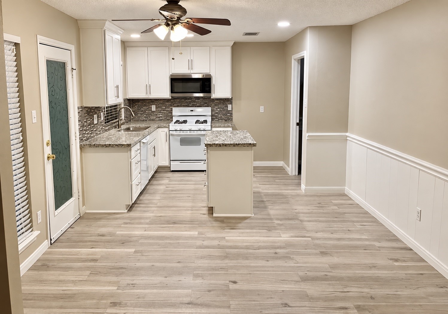 6 Leverwood Court Property Photo 6