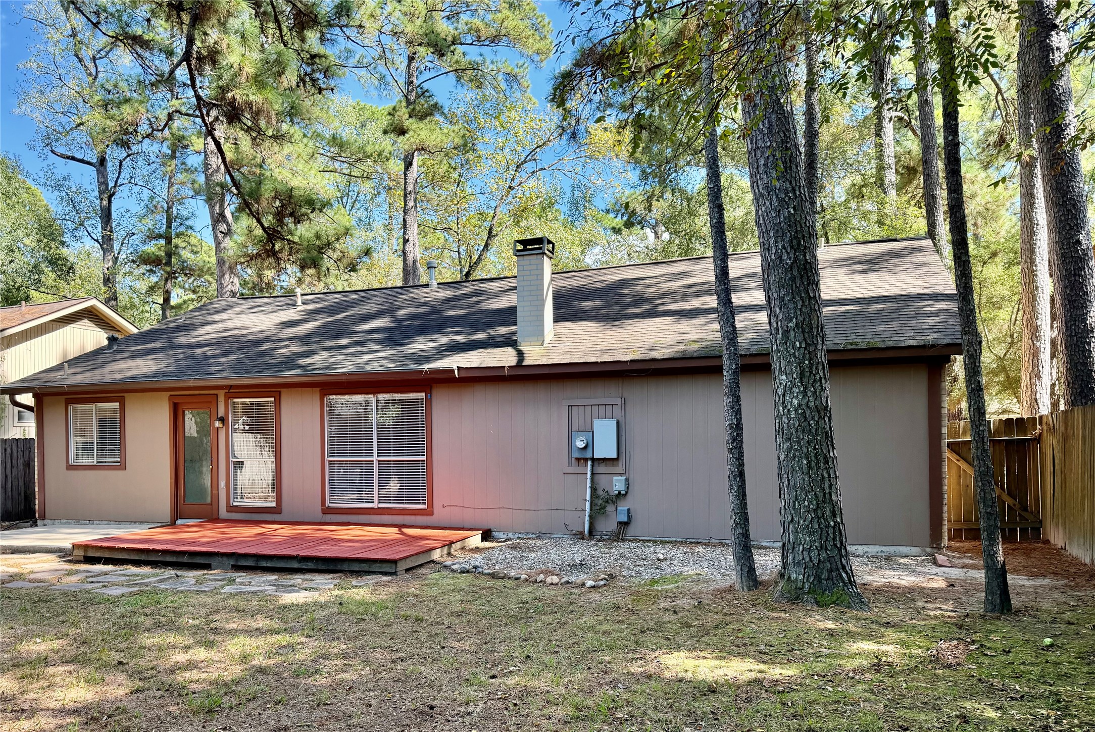 6 Leverwood Court Property Photo 15