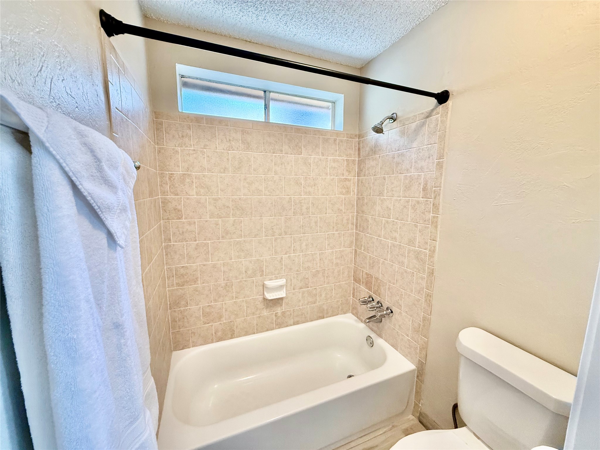 6 Leverwood Court Property Photo 19