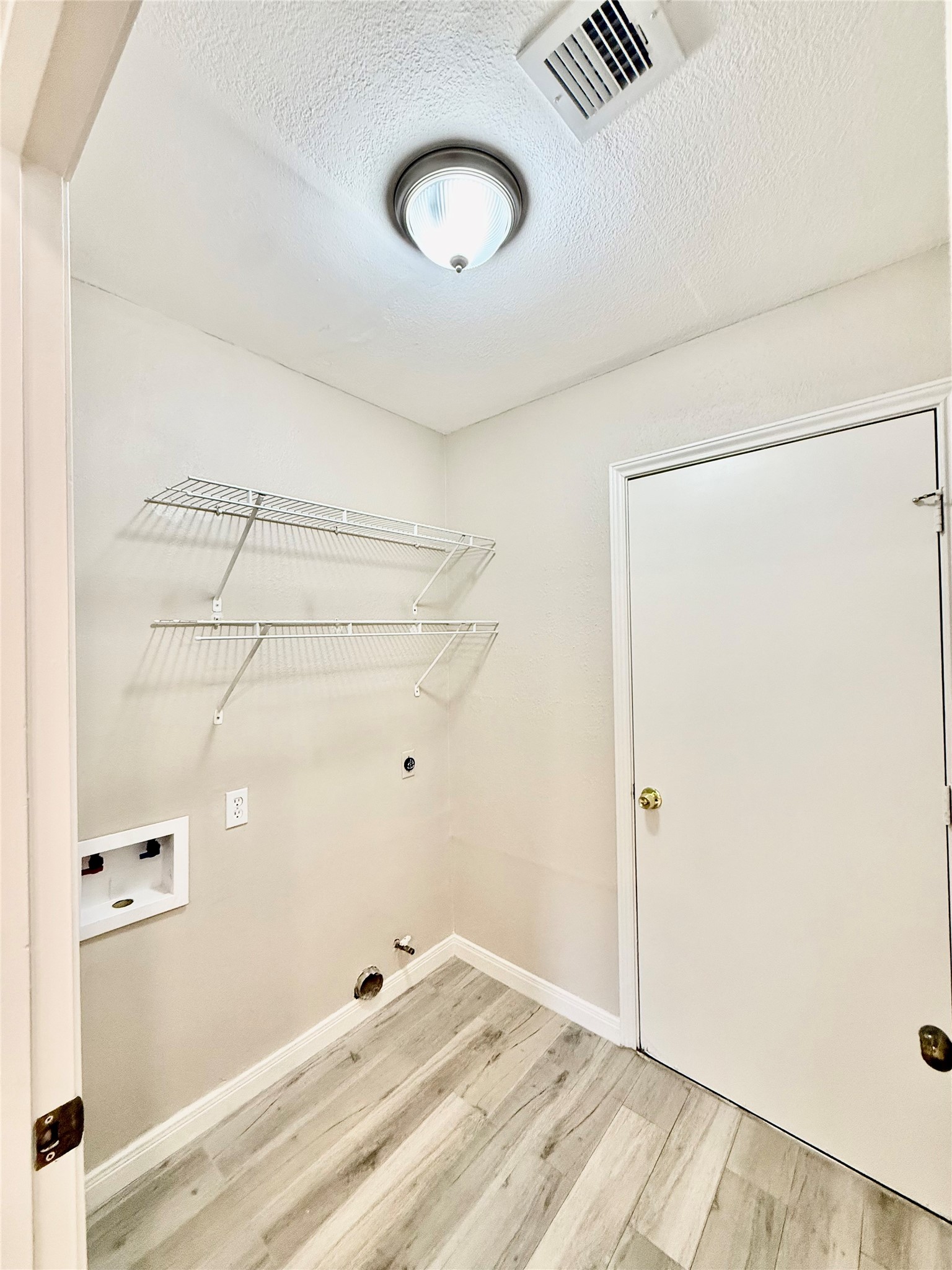 6 Leverwood Court Property Photo 20
