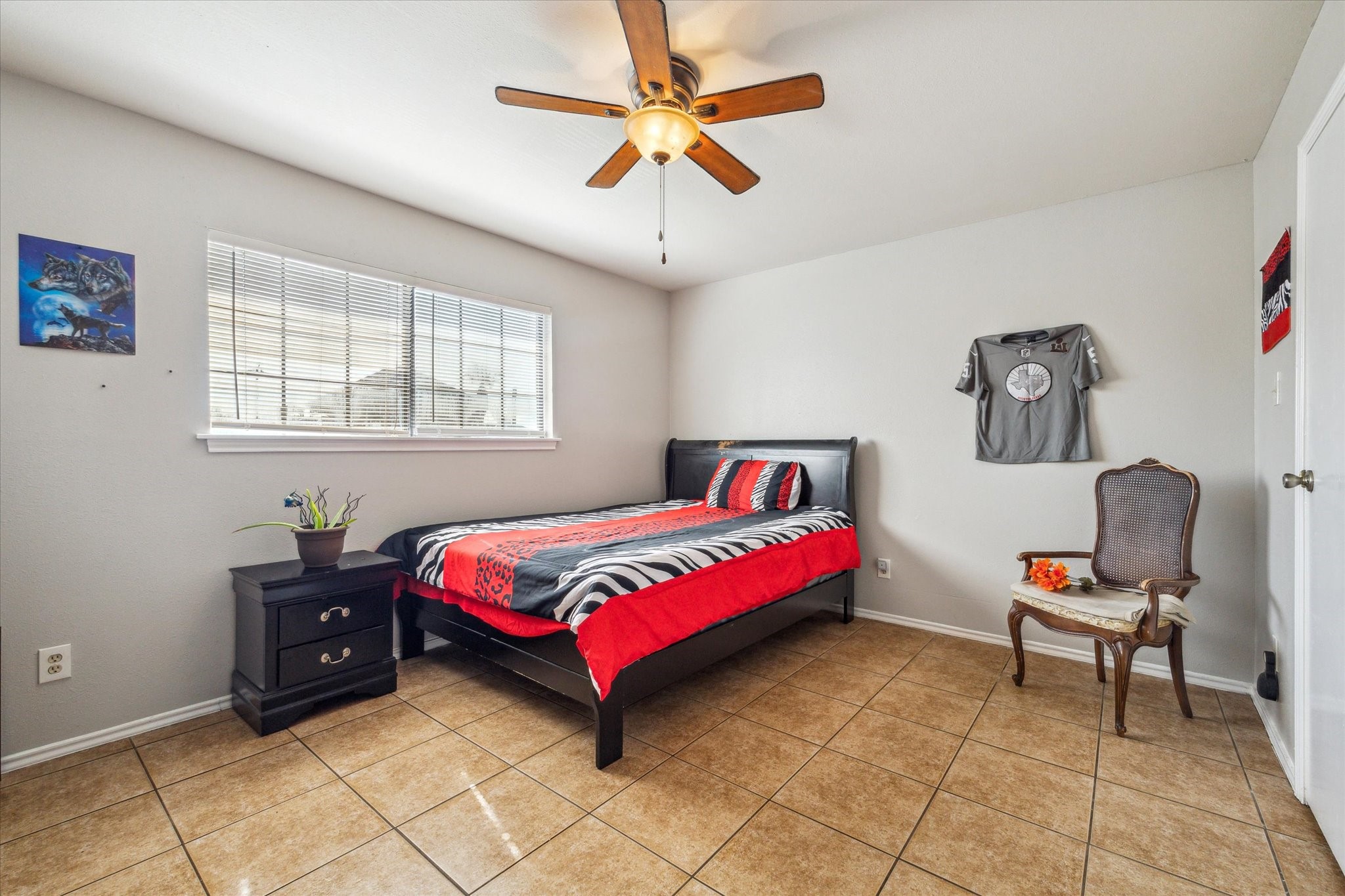 3718 Sealy Street Property Photo 14
