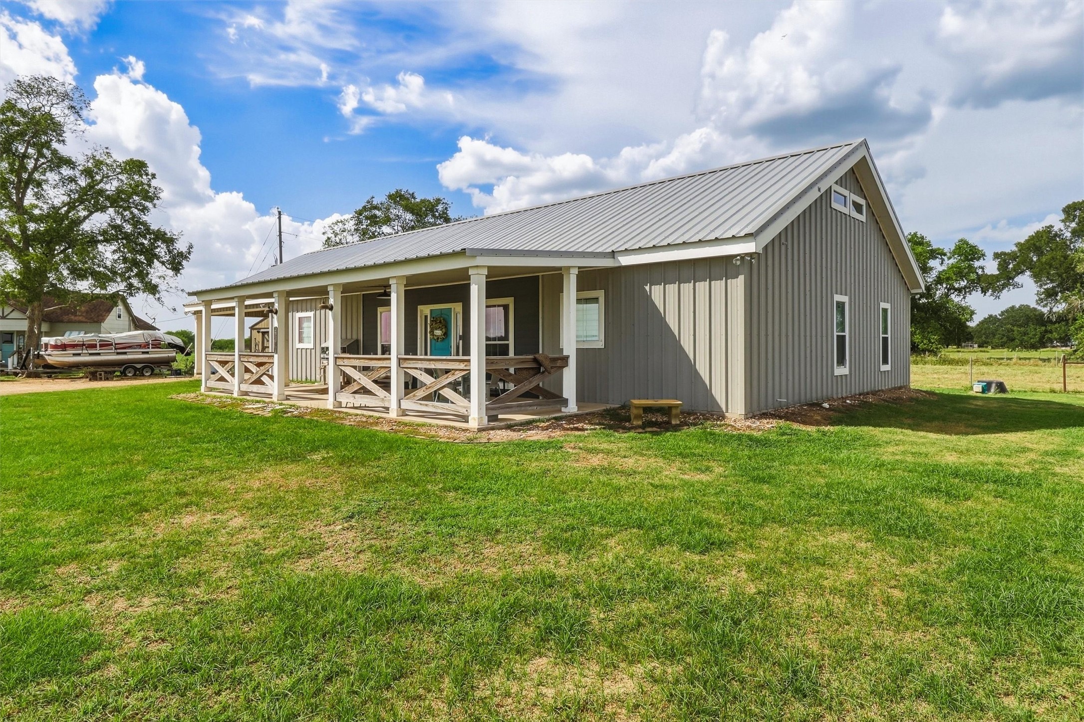 1792 Stockold Road Property Photo 2