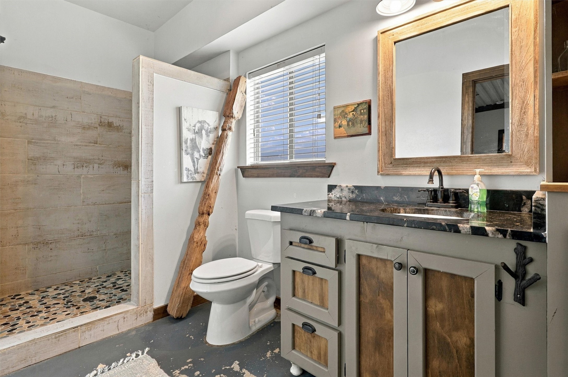 1792 Stockold Road Property Photo 31