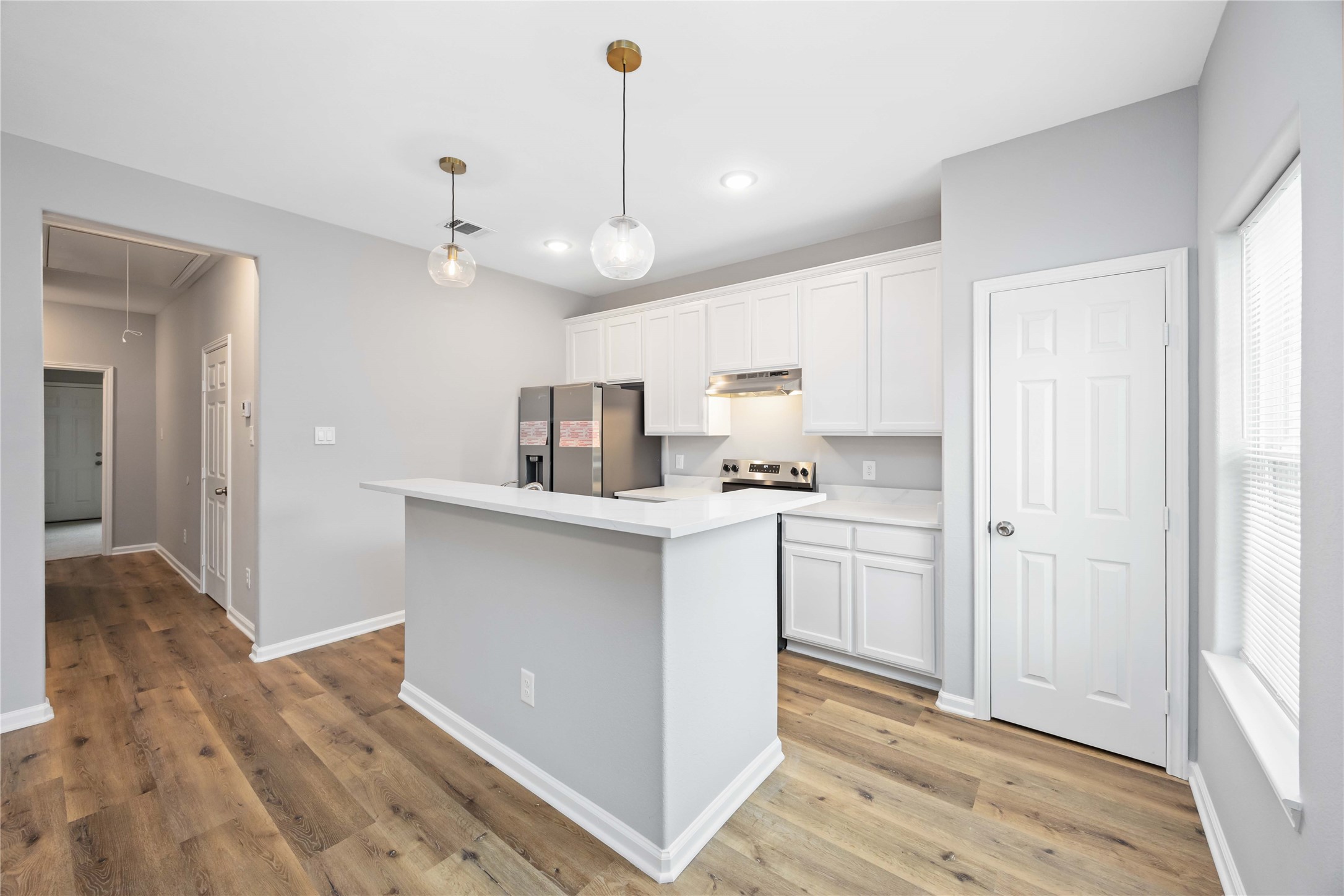 4507 White Rock Street B Property Photo 1