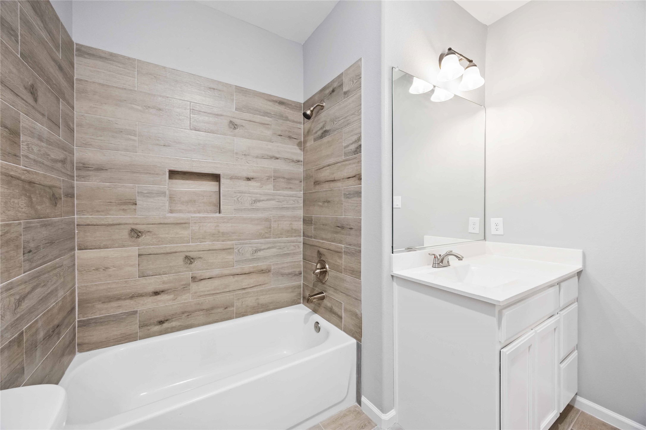 4507 White Rock Street B Property Photo 11