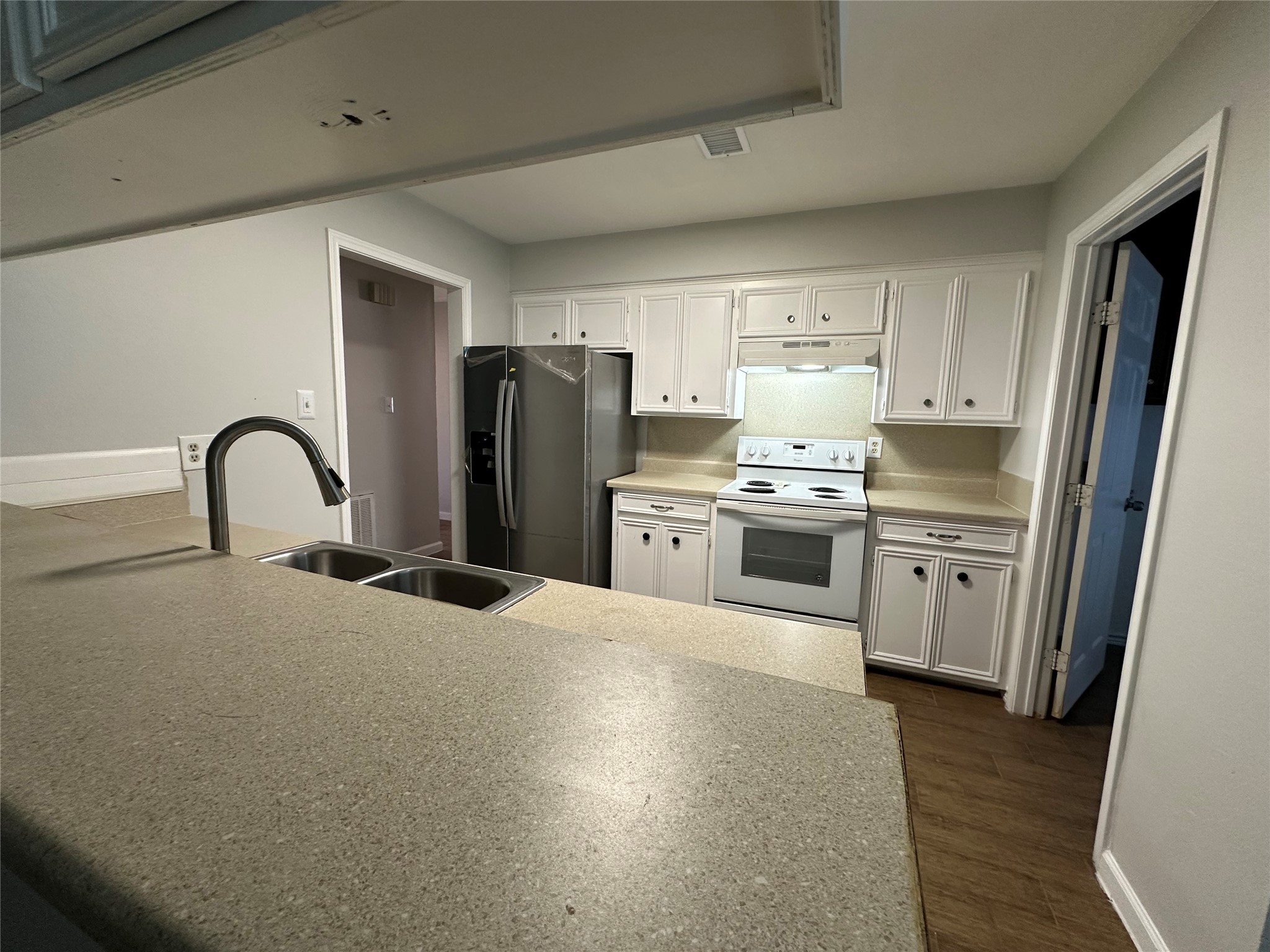 1013 Mccall Avenue Property Photo 9
