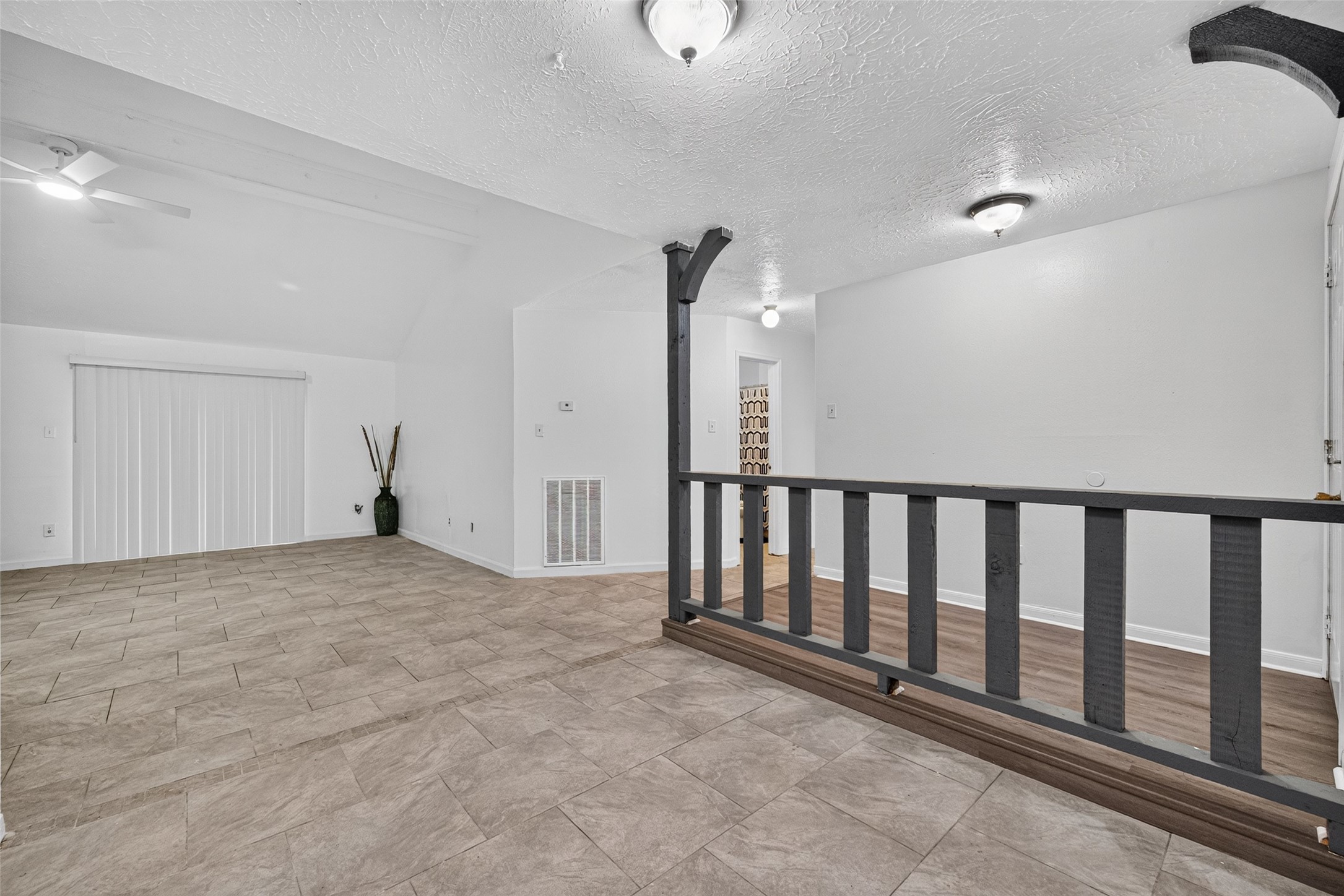 8623 Quail Hills Drive Property Photo 5