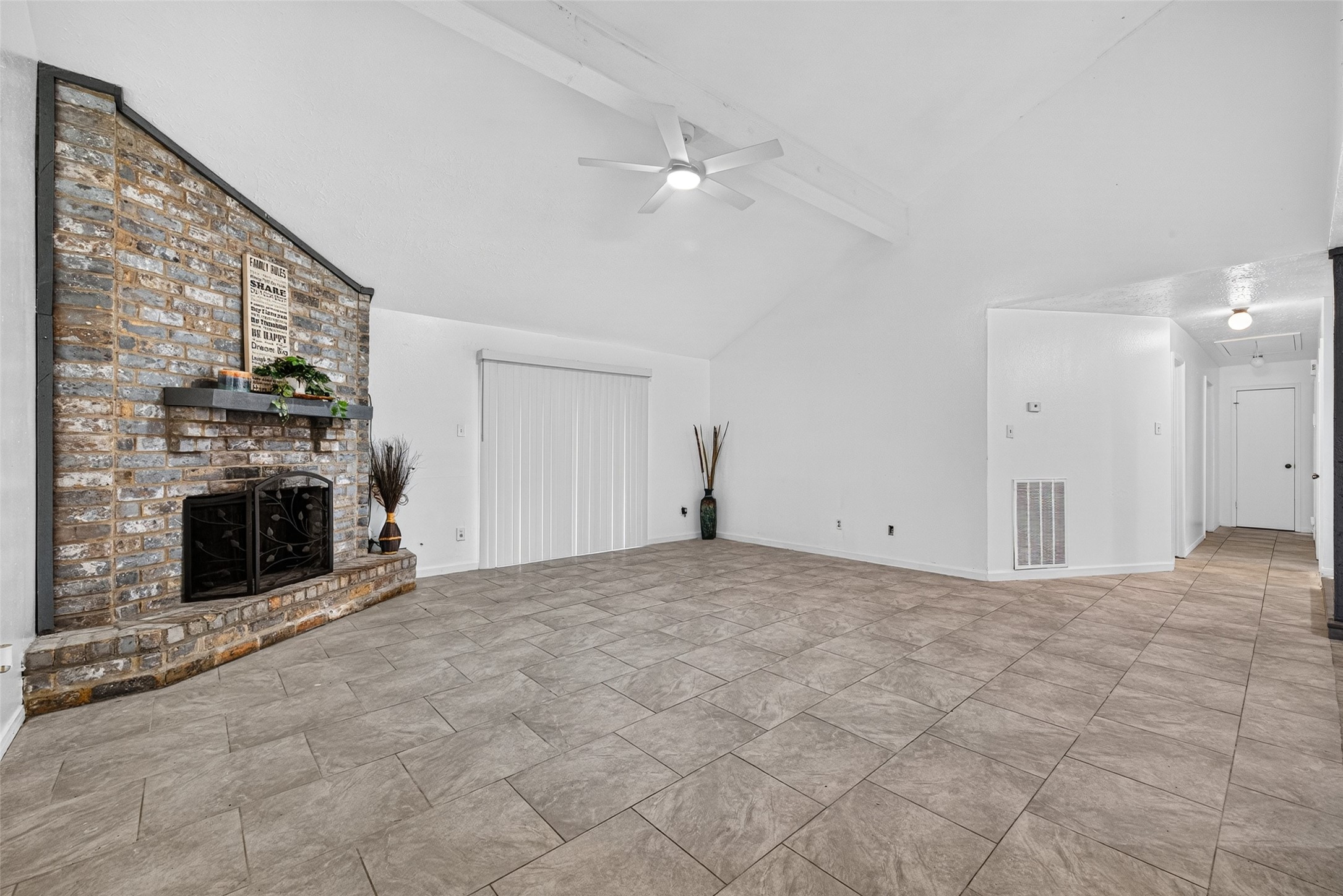 8623 Quail Hills Drive Property Photo 6