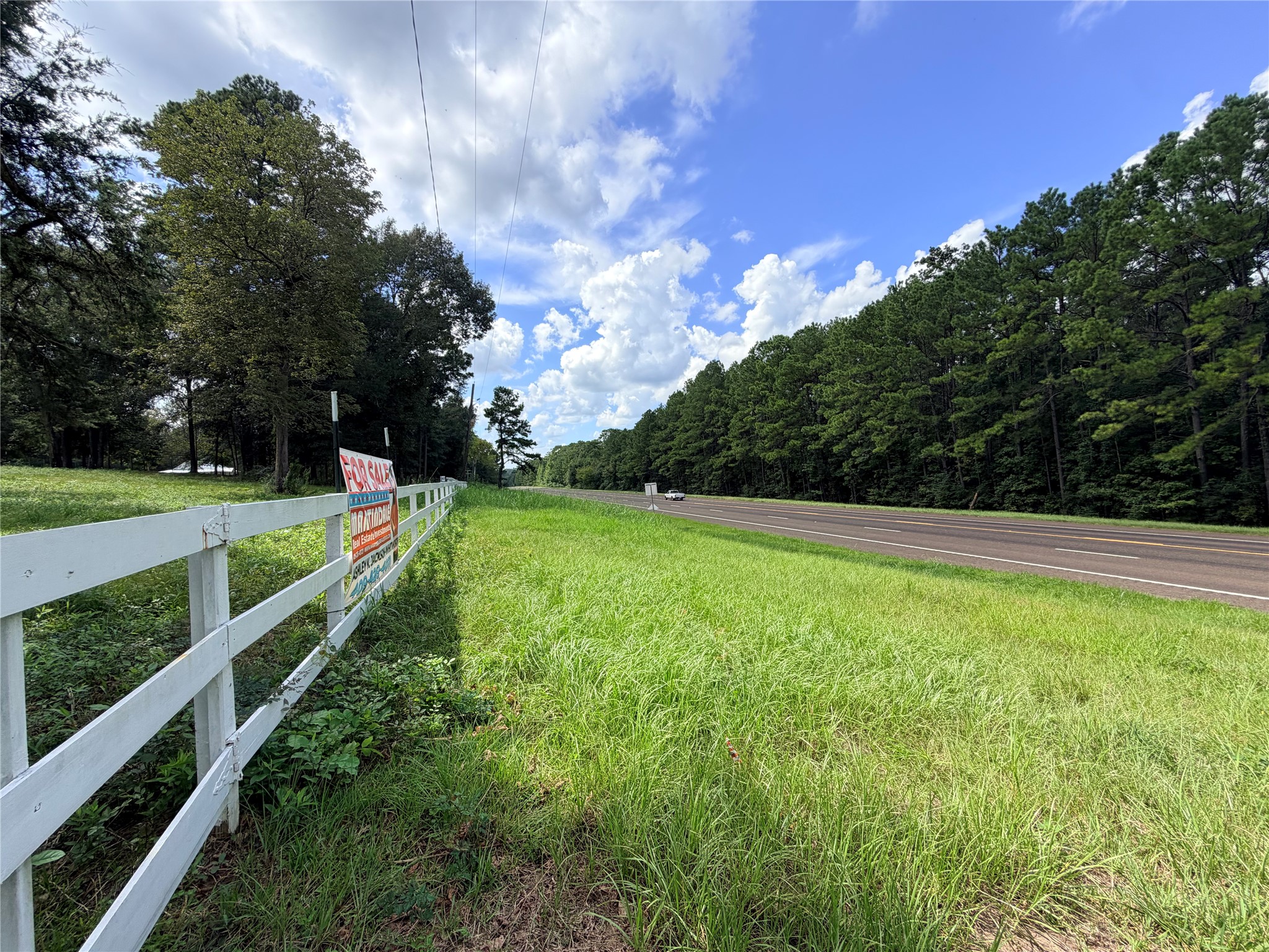 2049 Us Highway 190 W Property Photo 7