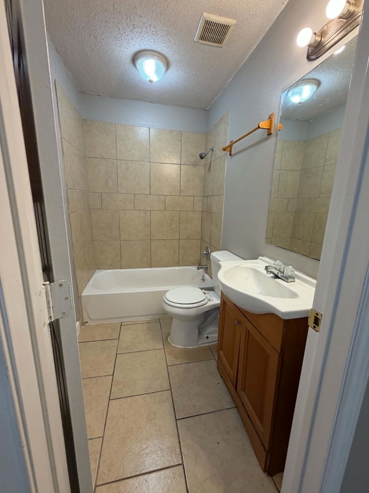 3028 Avenue M 1a Property Photo 8