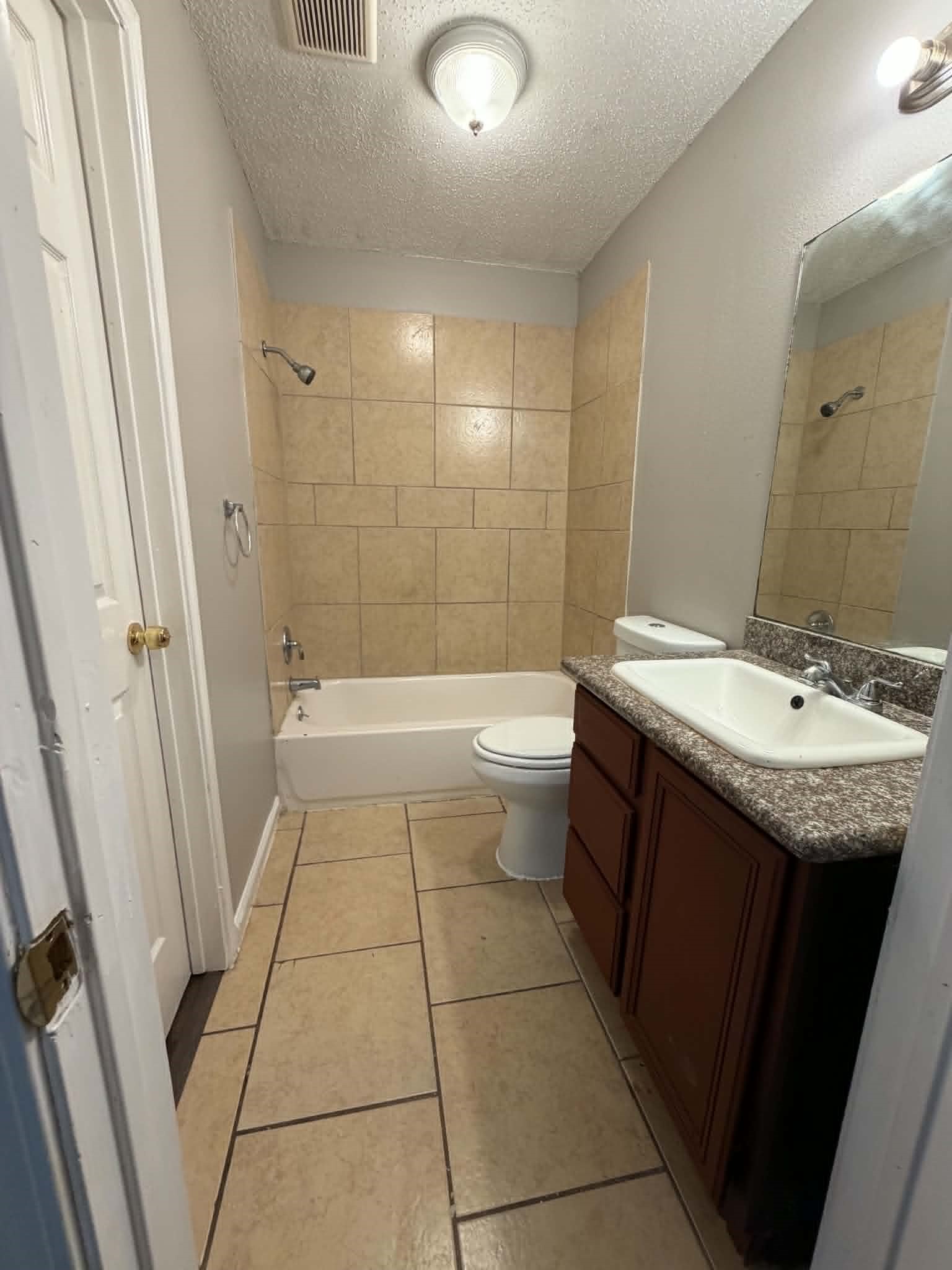 3028 Avenue M 1a Property Photo 11