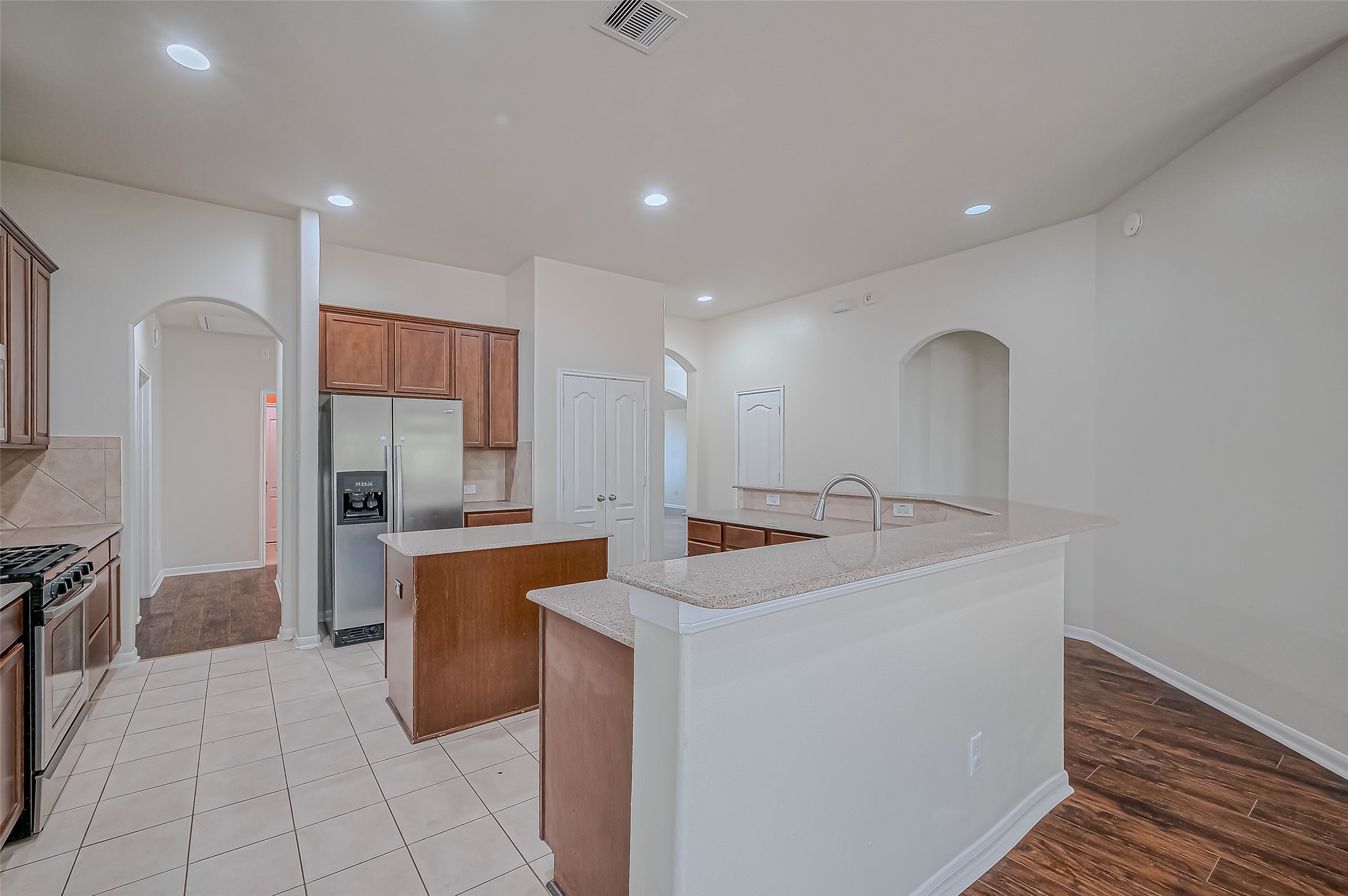 514 Heatherton Hill Drive Property Photo 28