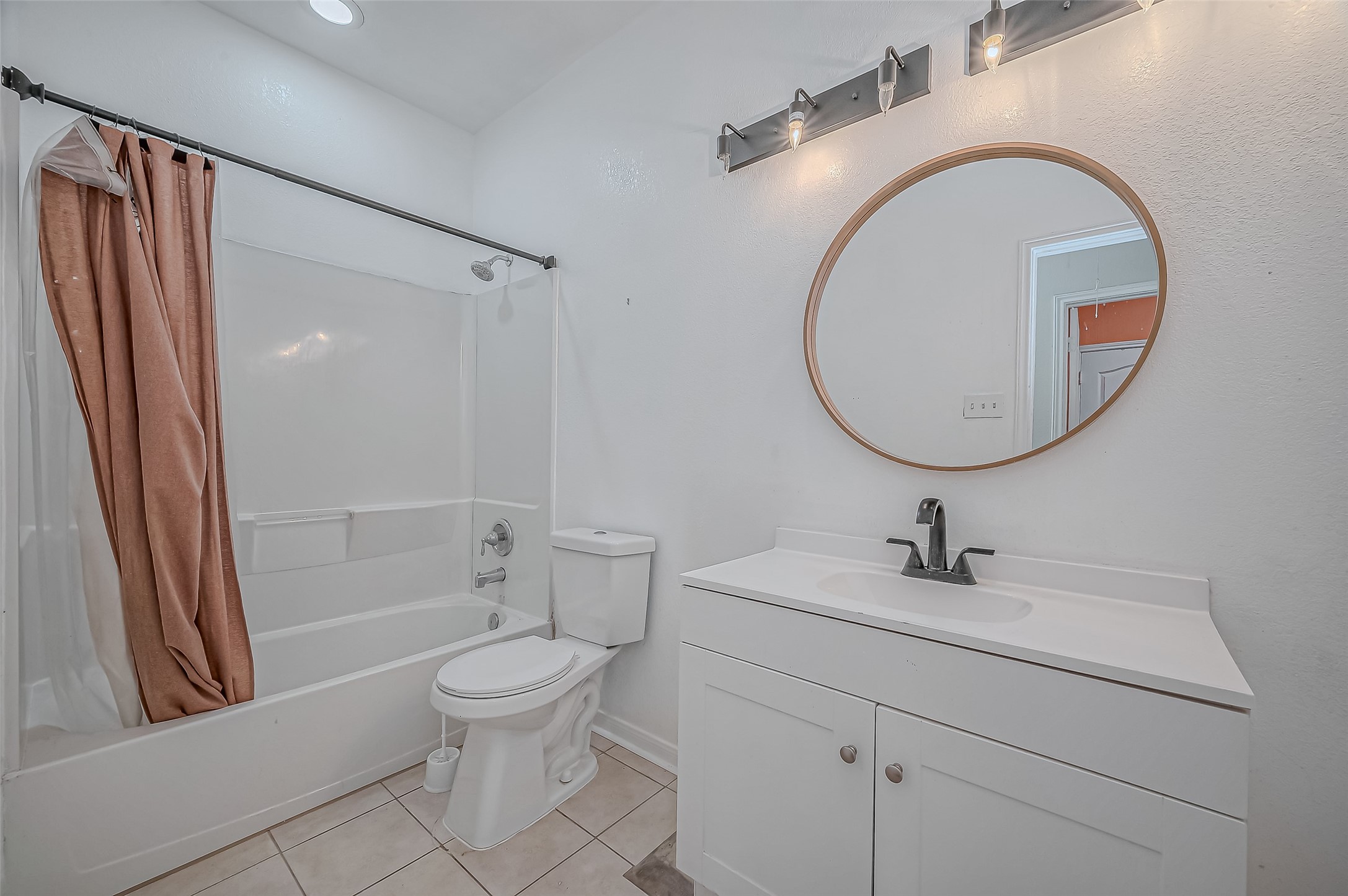 514 Heatherton Hill Drive Property Photo 32