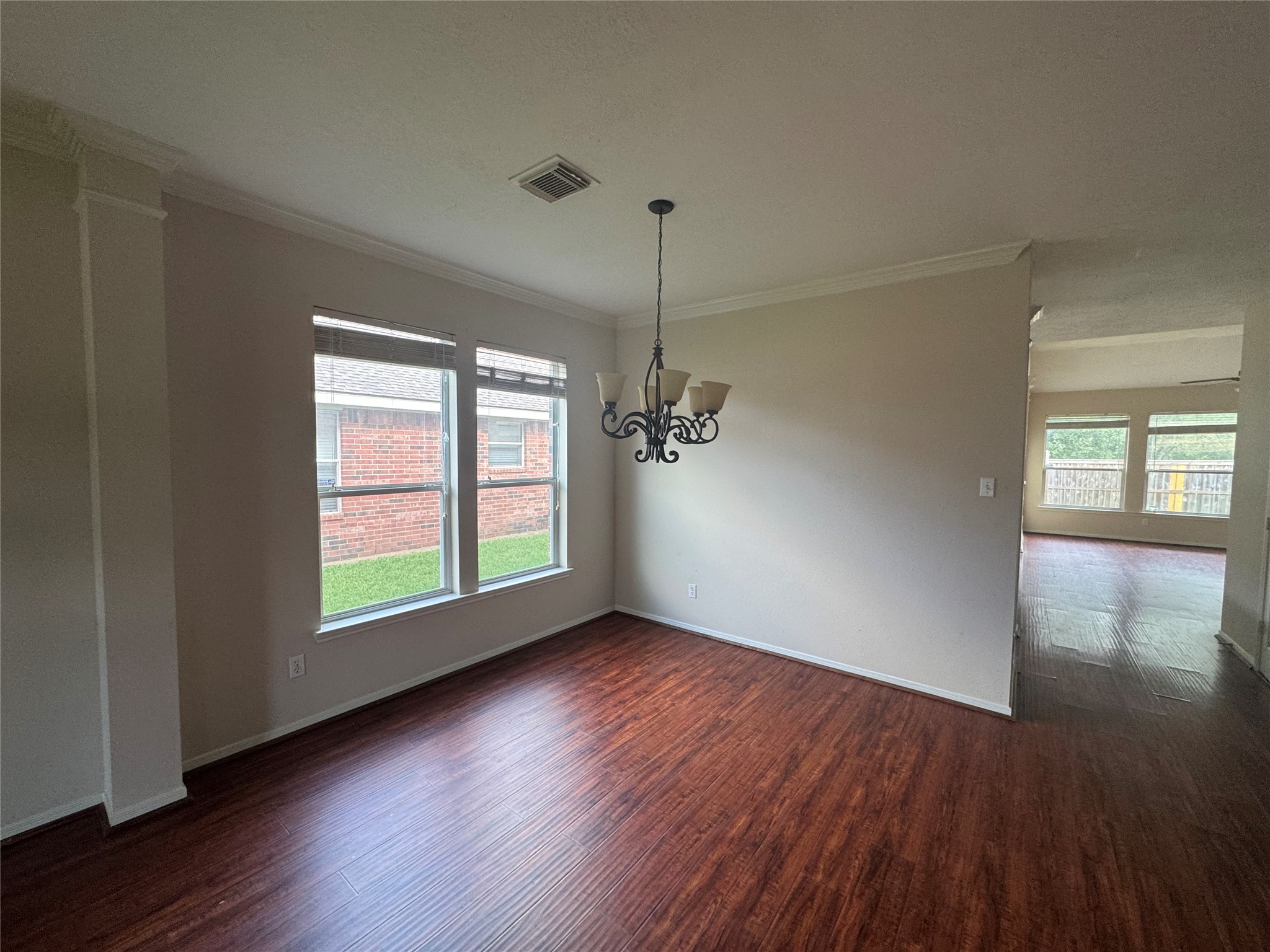 18914 Squirrel Oaks Drive Property Photo 3