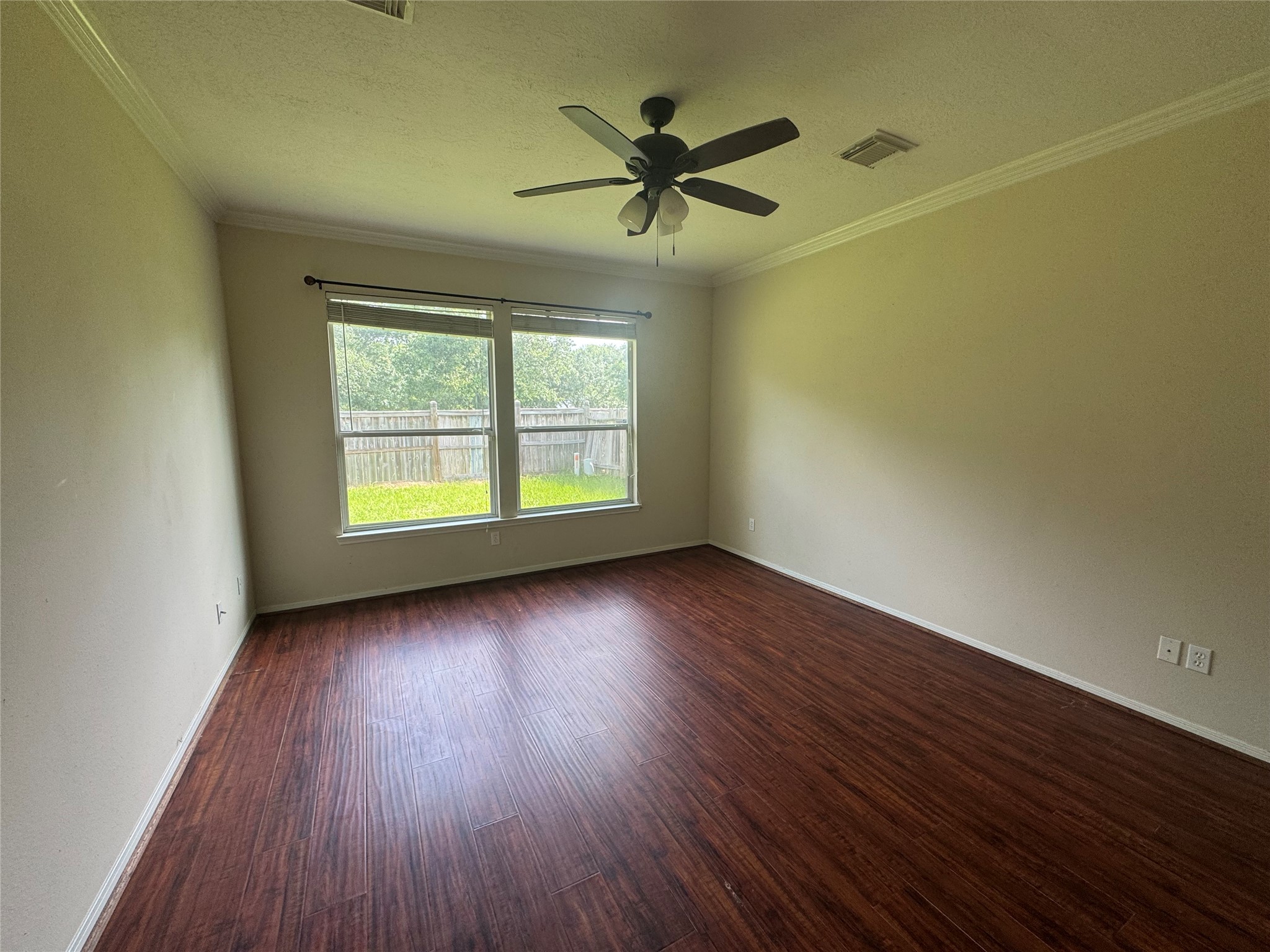 18914 Squirrel Oaks Drive Property Photo 7