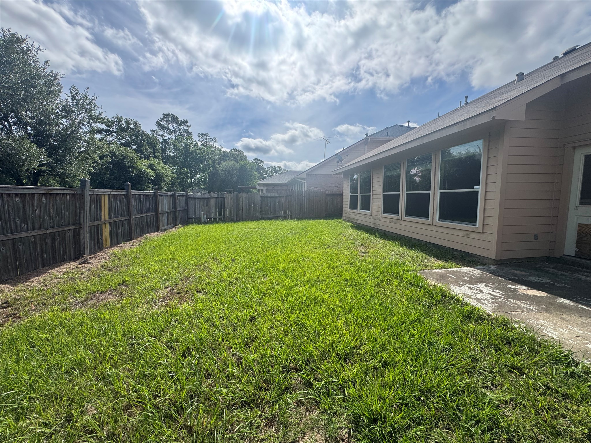 18914 Squirrel Oaks Drive Property Photo 16