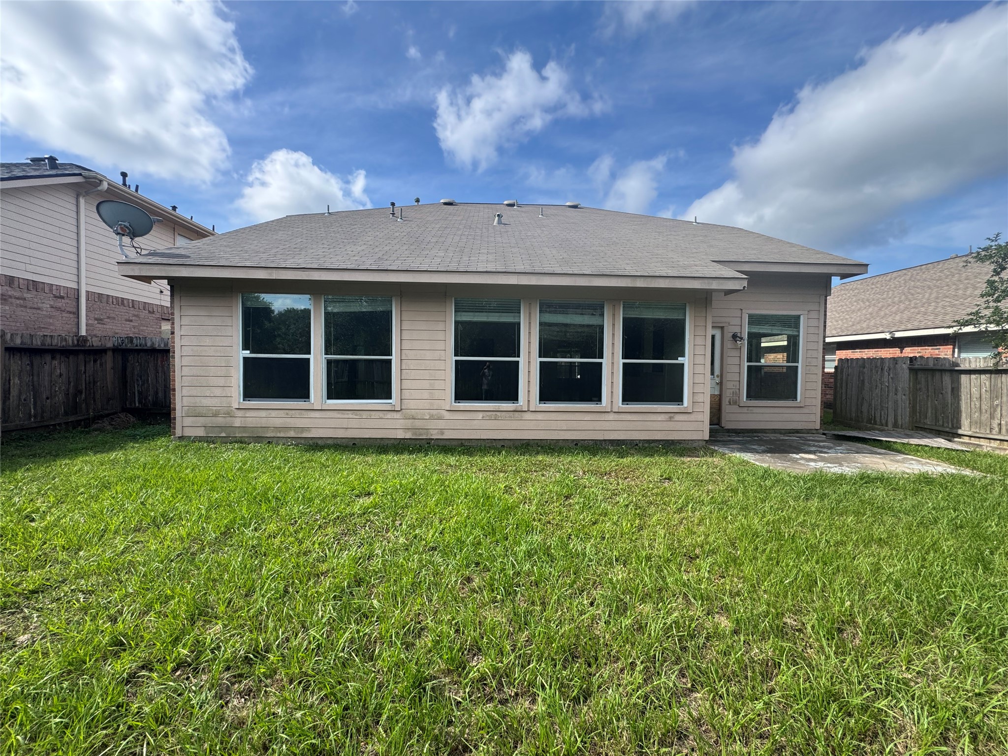 18914 Squirrel Oaks Drive Property Photo 17