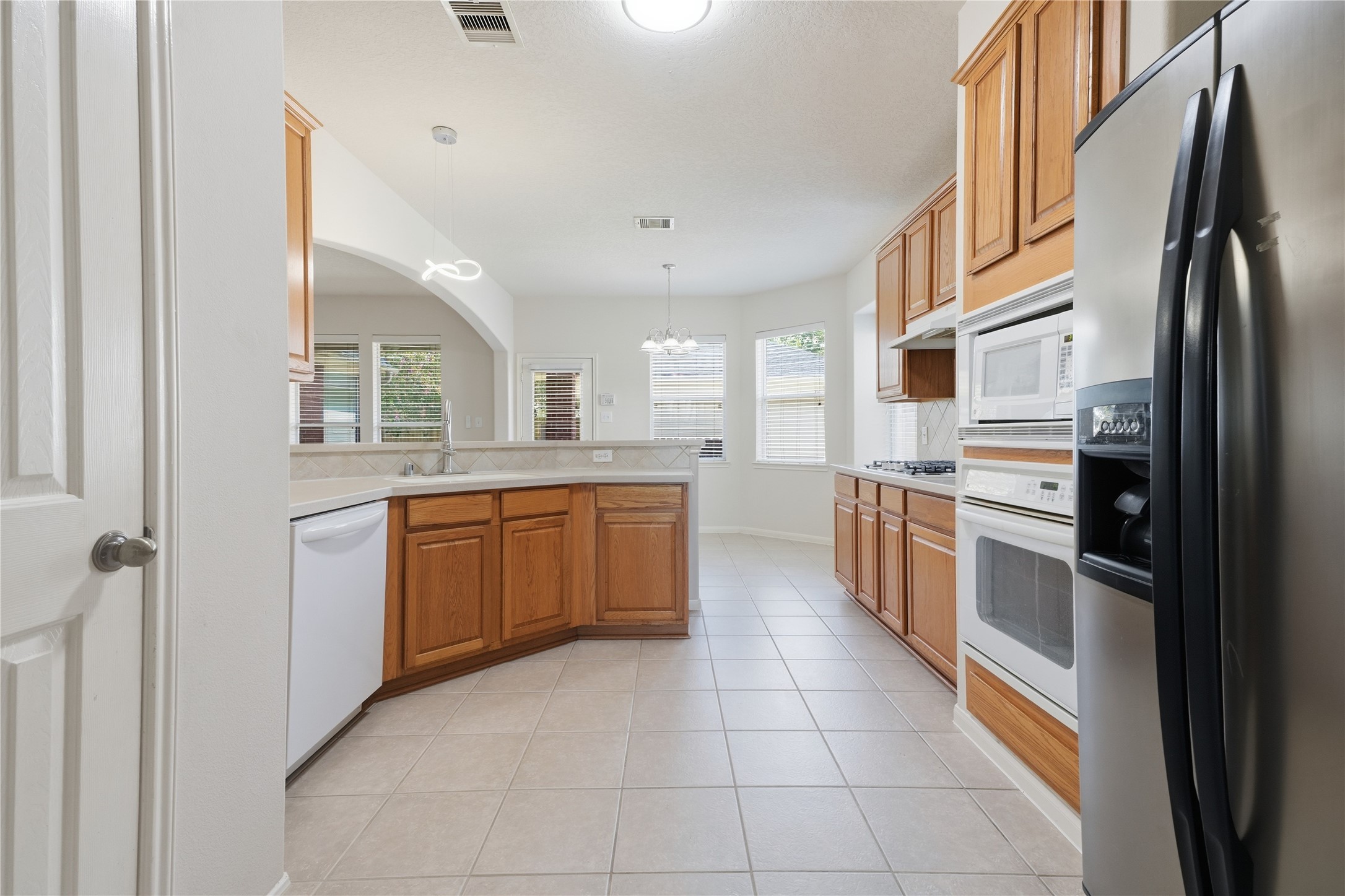 6165 Darlington Ct Court Property Photo 9