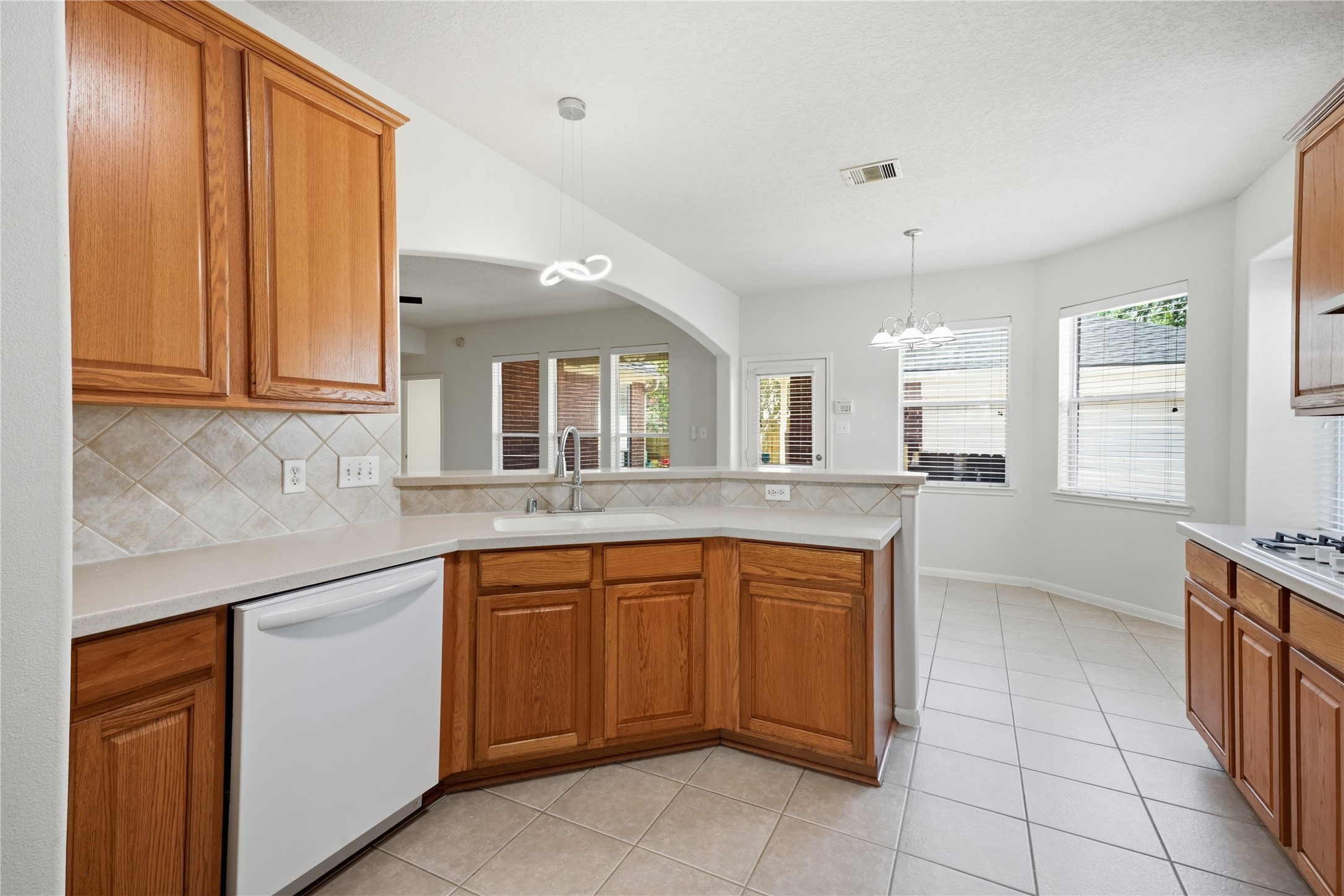 6165 Darlington Ct Court Property Photo 14