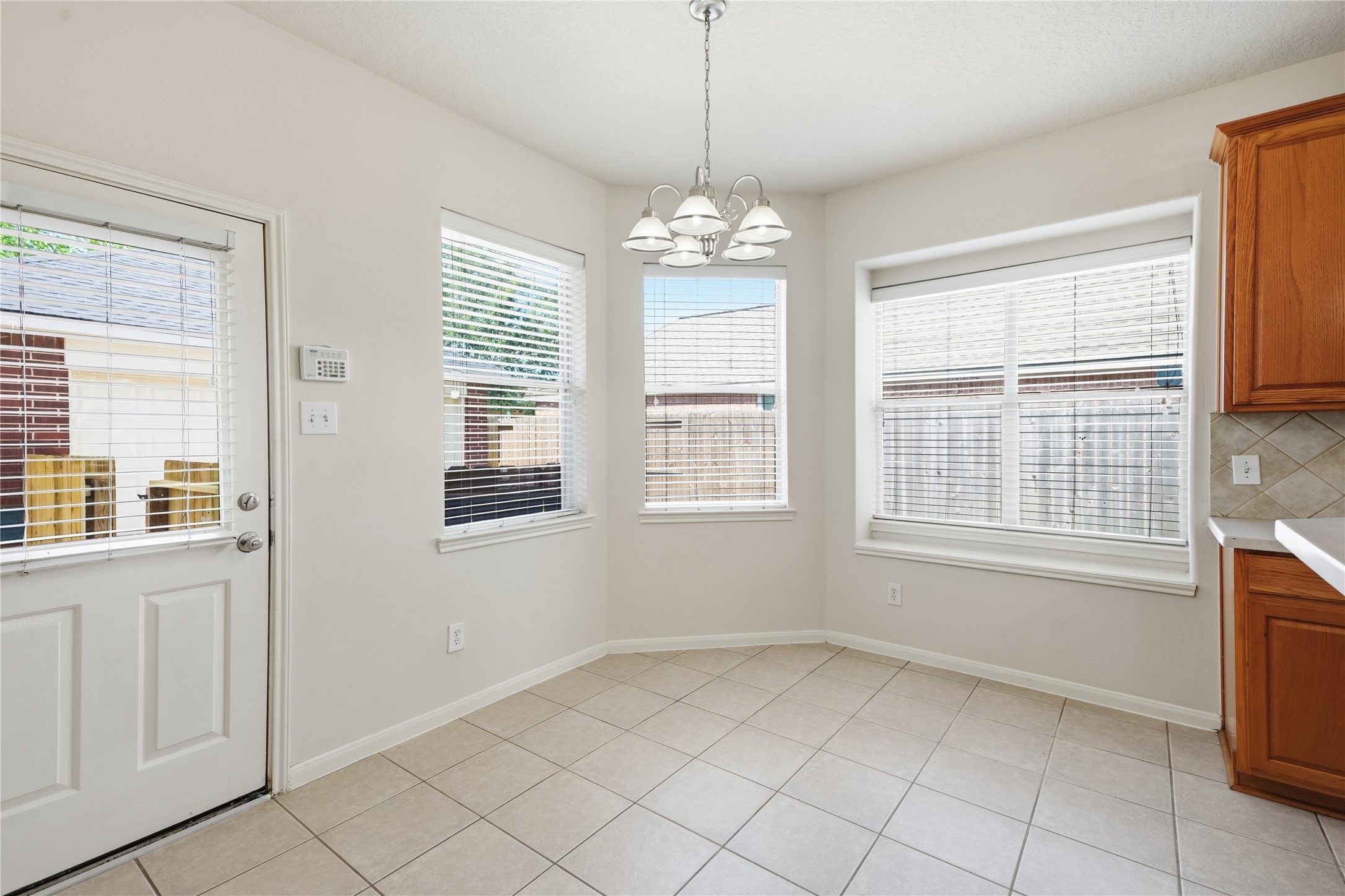 6165 Darlington Ct Court Property Photo 15
