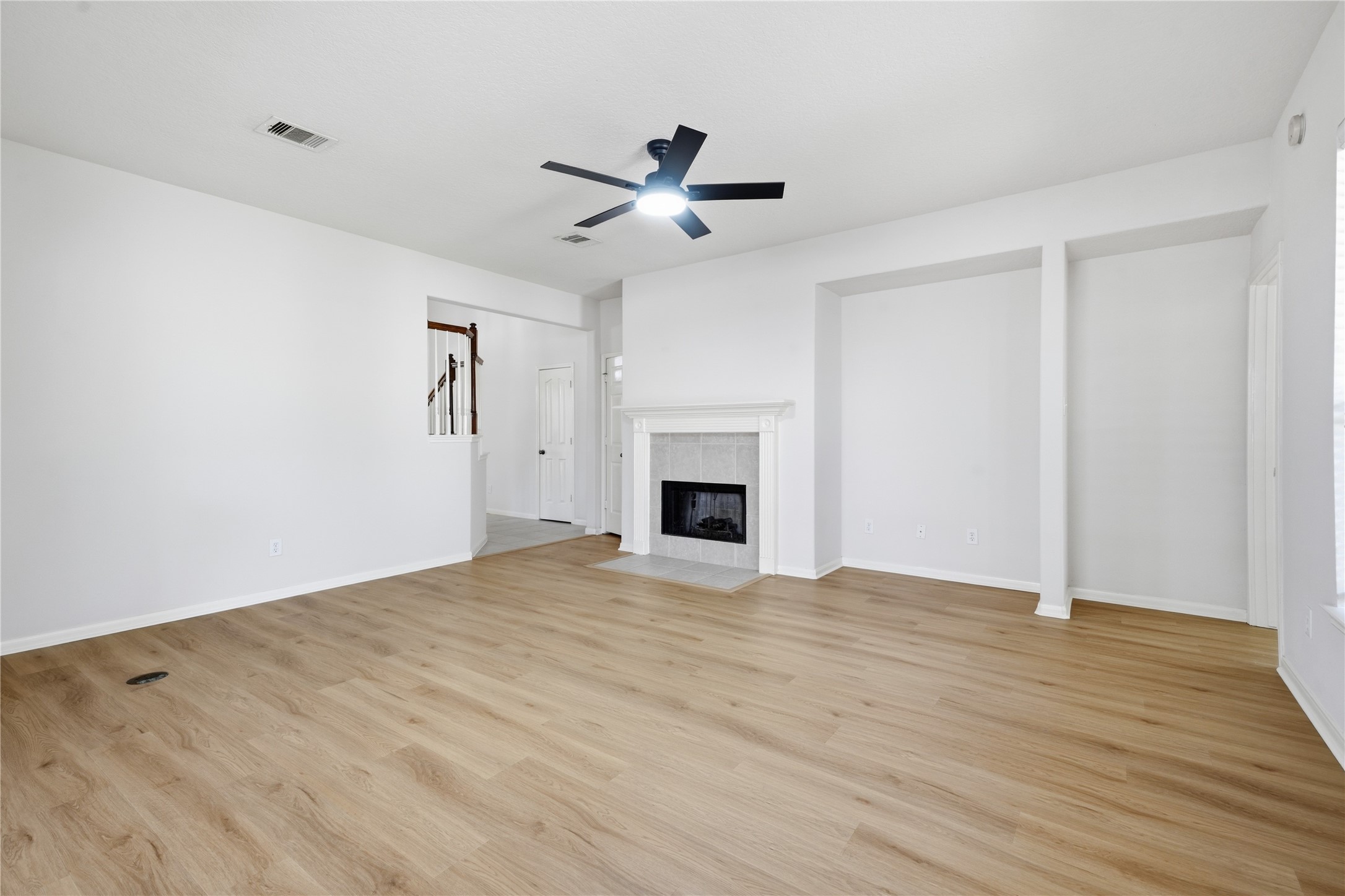 6165 Darlington Ct Court Property Photo 16