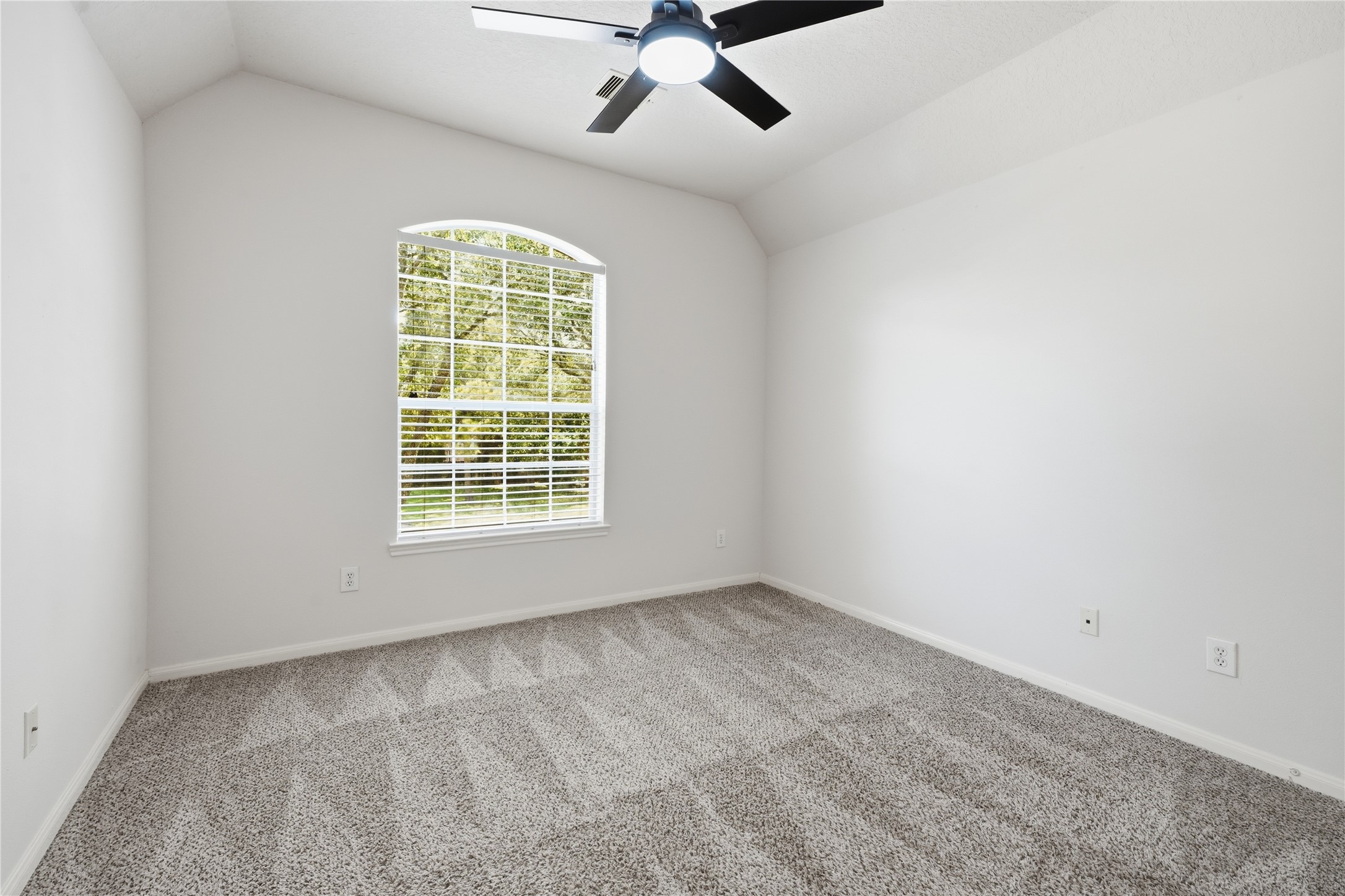 6165 Darlington Ct Court Property Photo 27