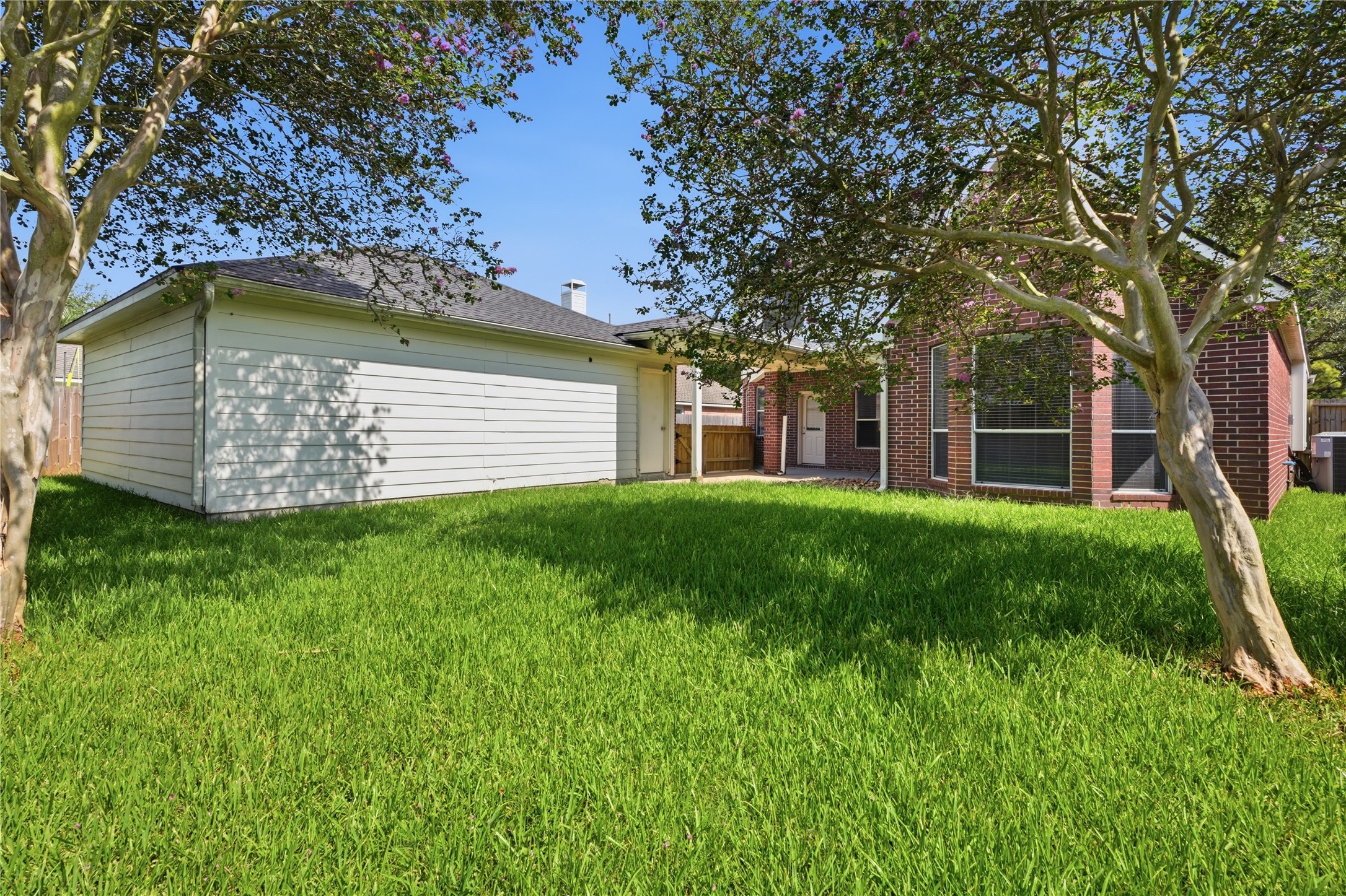 6165 Darlington Ct Court Property Photo 33