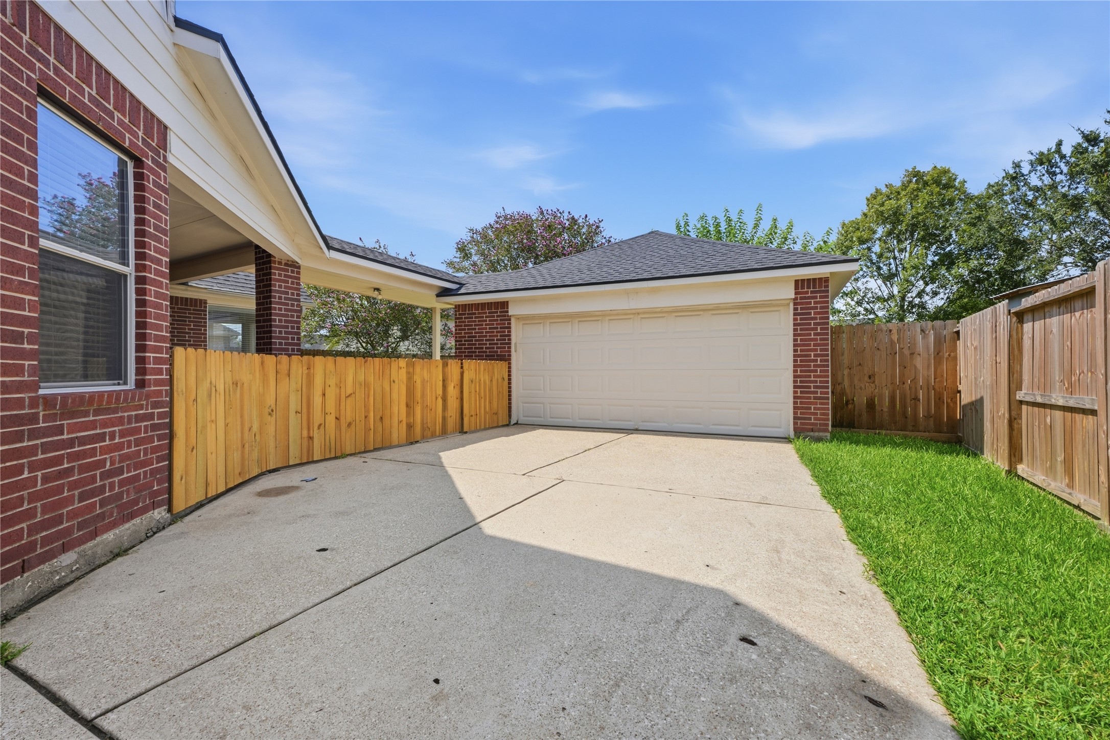 6165 Darlington Ct Court Property Photo 35