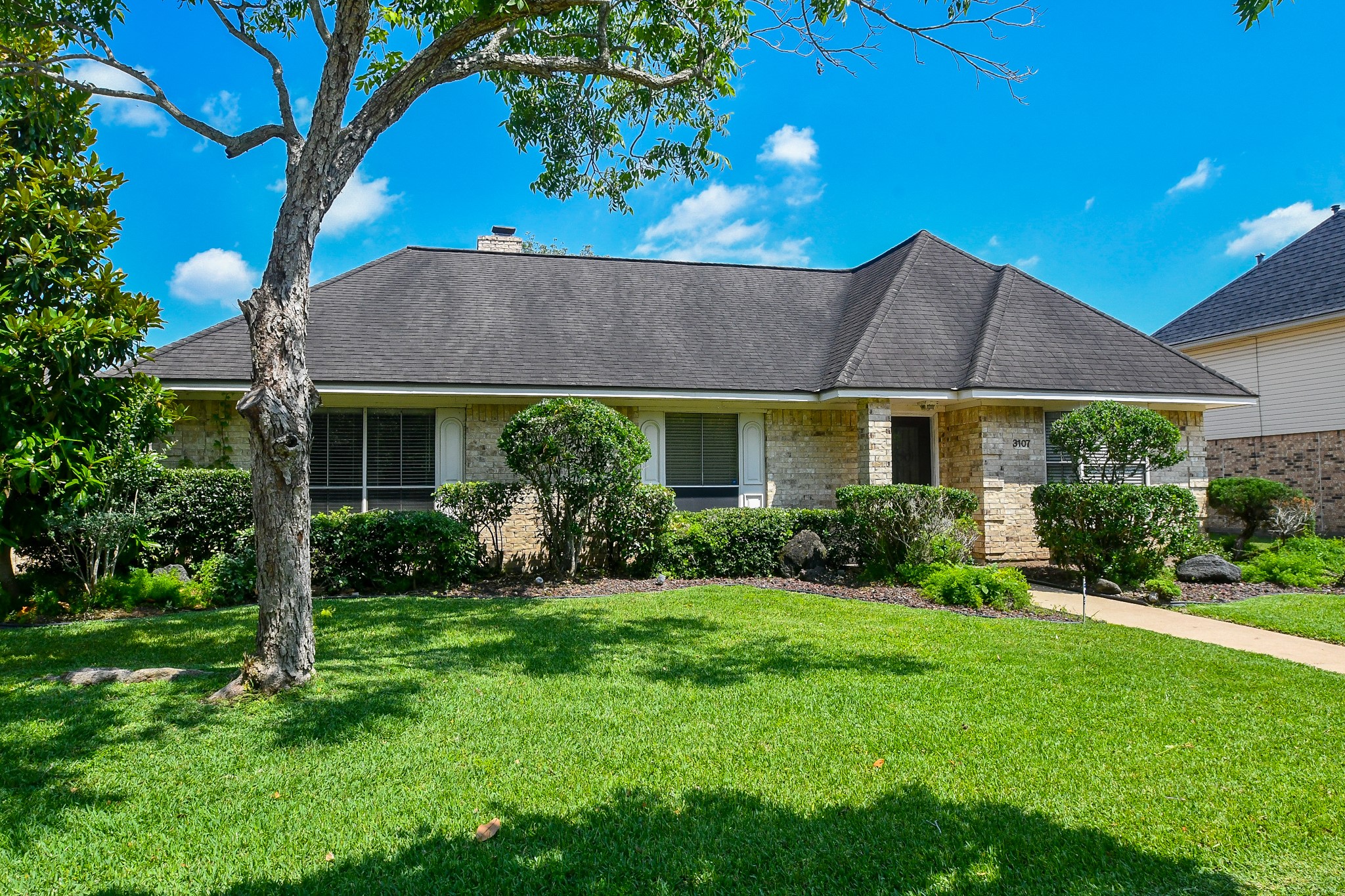 3107 Barnhill Property Photo 1