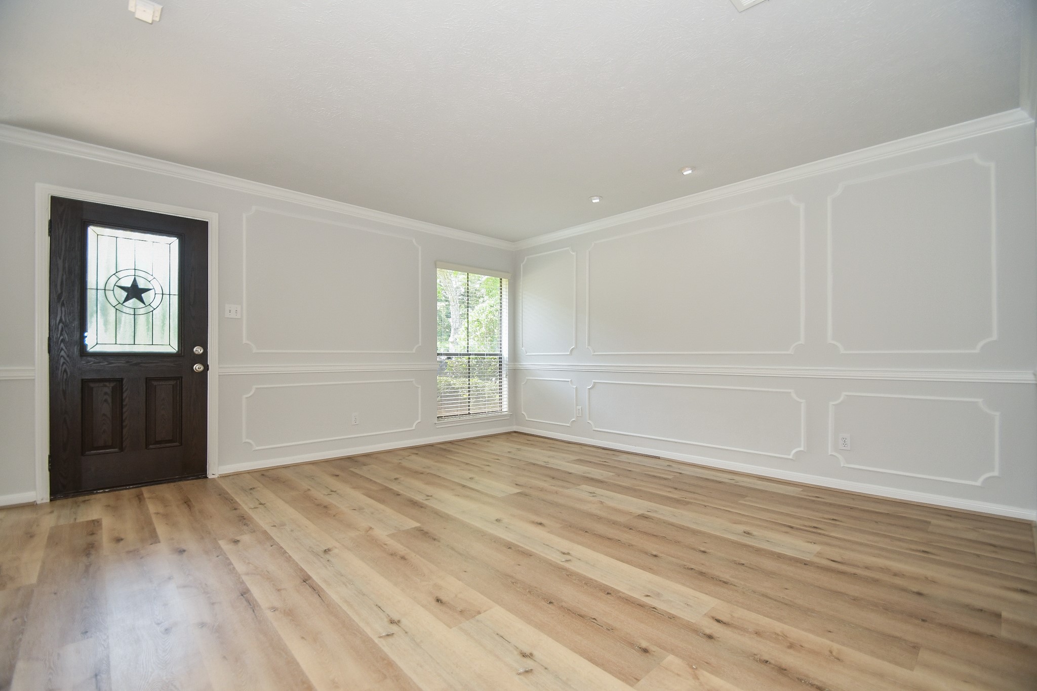 3107 Barnhill Property Photo 2