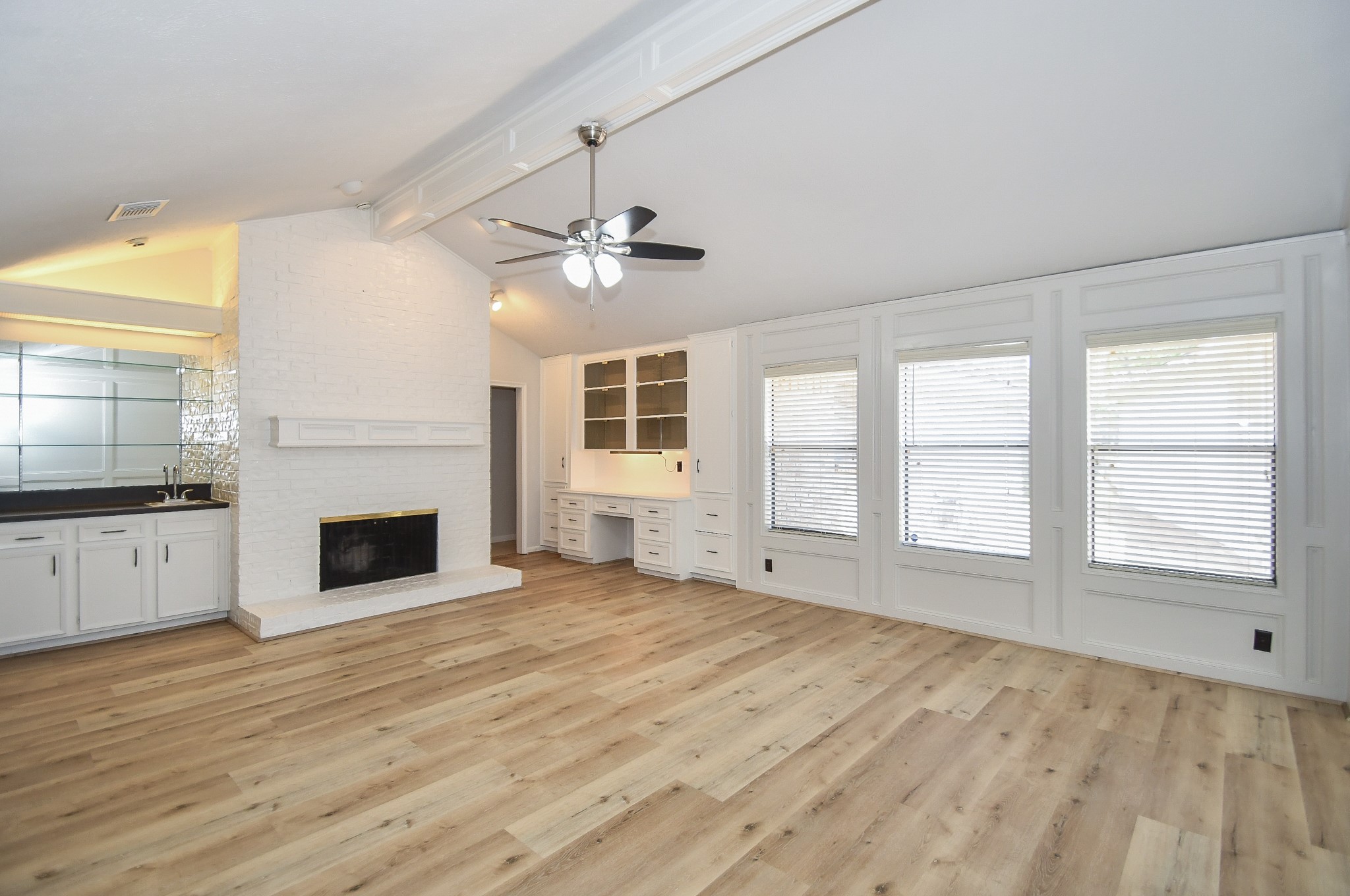 3107 Barnhill Property Photo 6