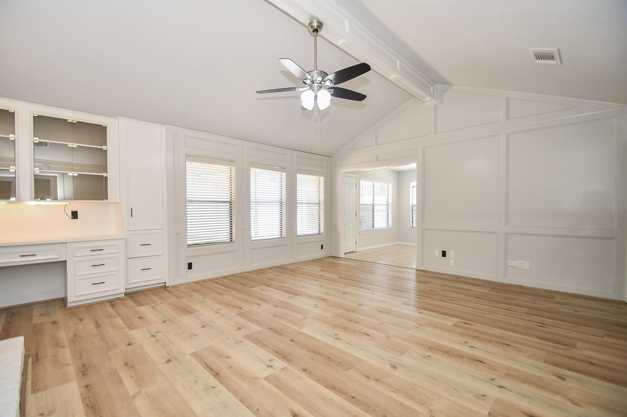 3107 Barnhill Property Photo 8