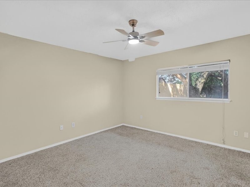 2027 Goodwin Drive Property Photo 22