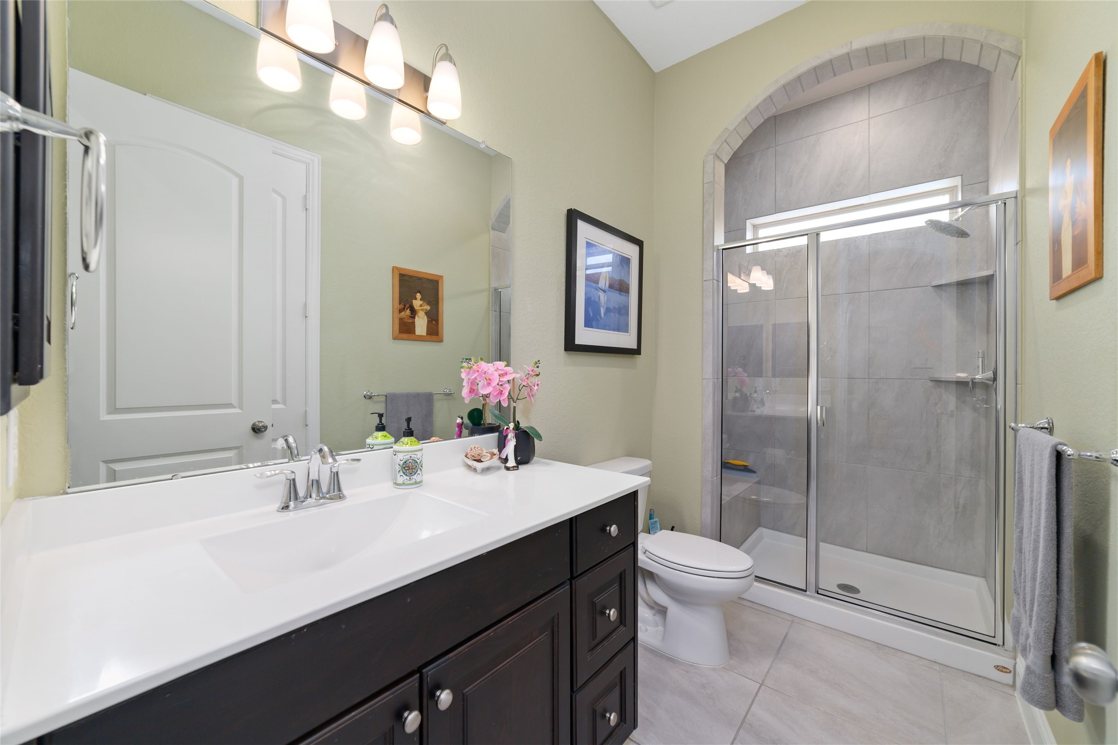 8014 Clearwater Glen Court Property Photo 7