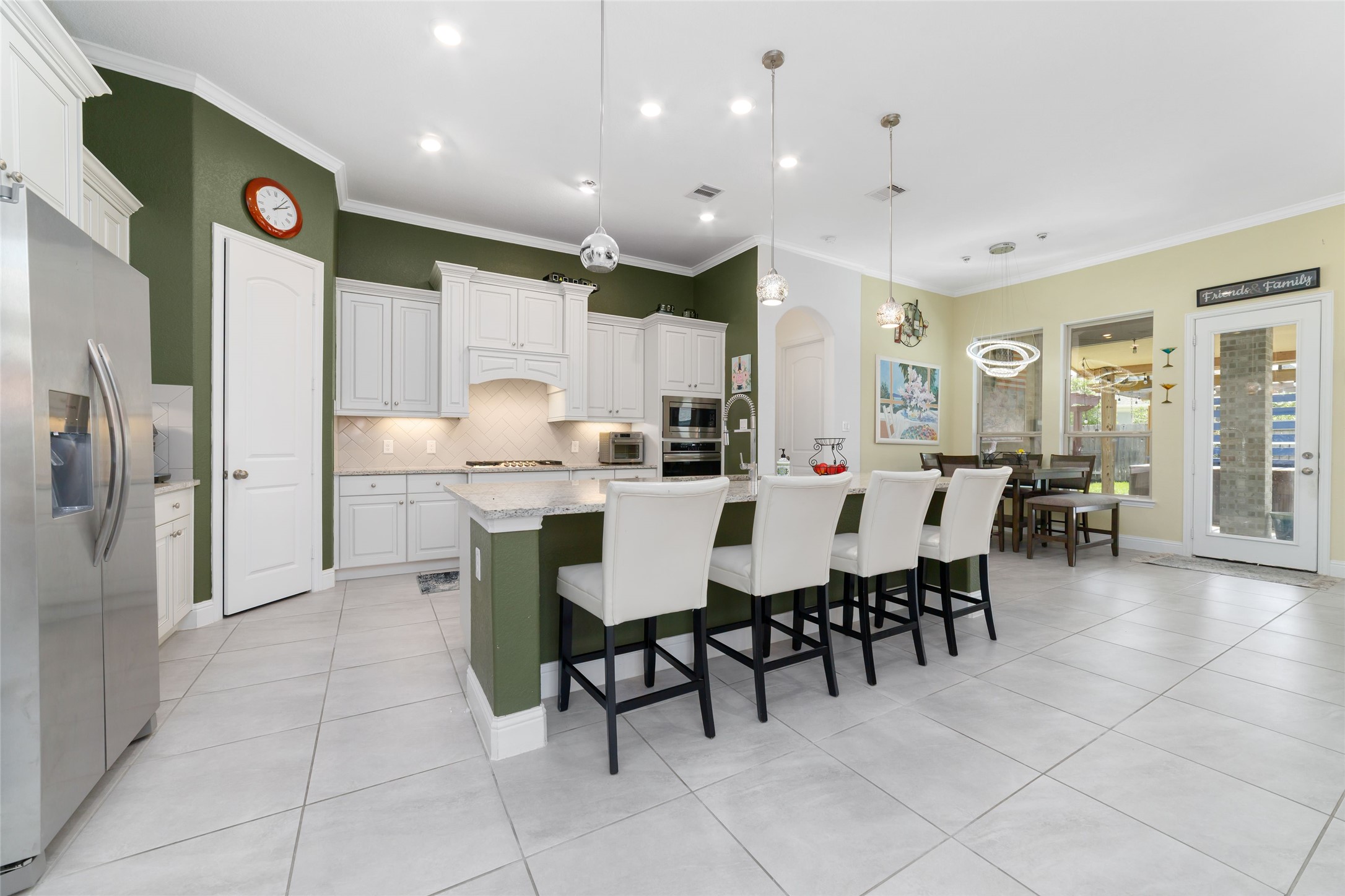 8014 Clearwater Glen Court Property Photo 17